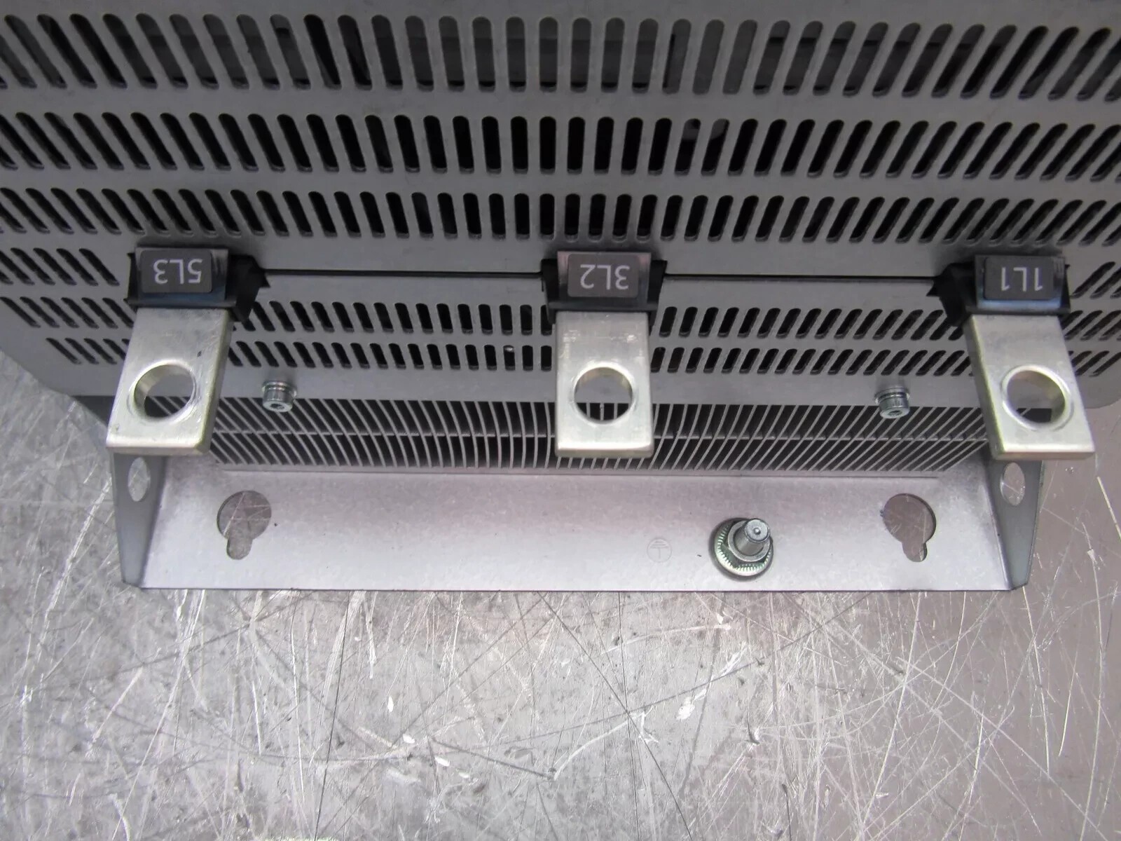 1PC- Schneider Electric ATS480C32Y Soft starter 320A, 208to 690VAC/3Phase- NEW