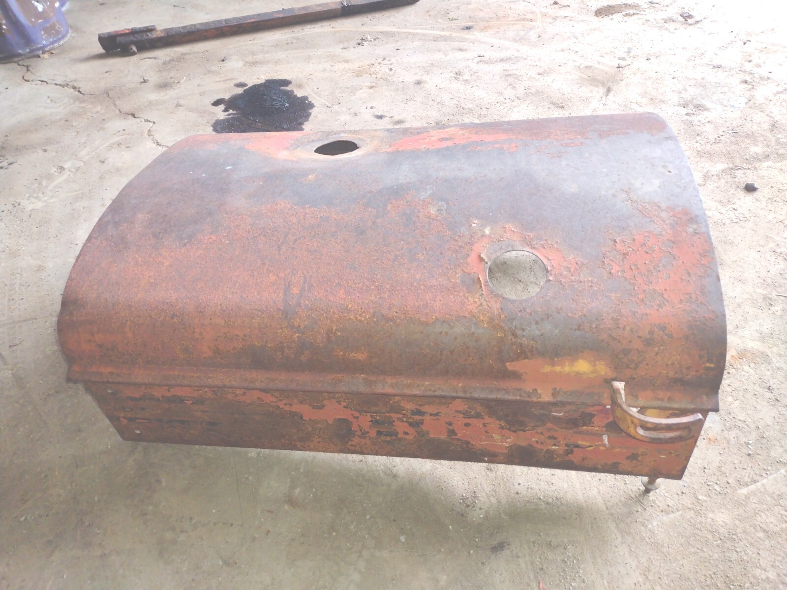 Cockshutt 30 Co op E3 tractor engine hood cover & light brackets Part