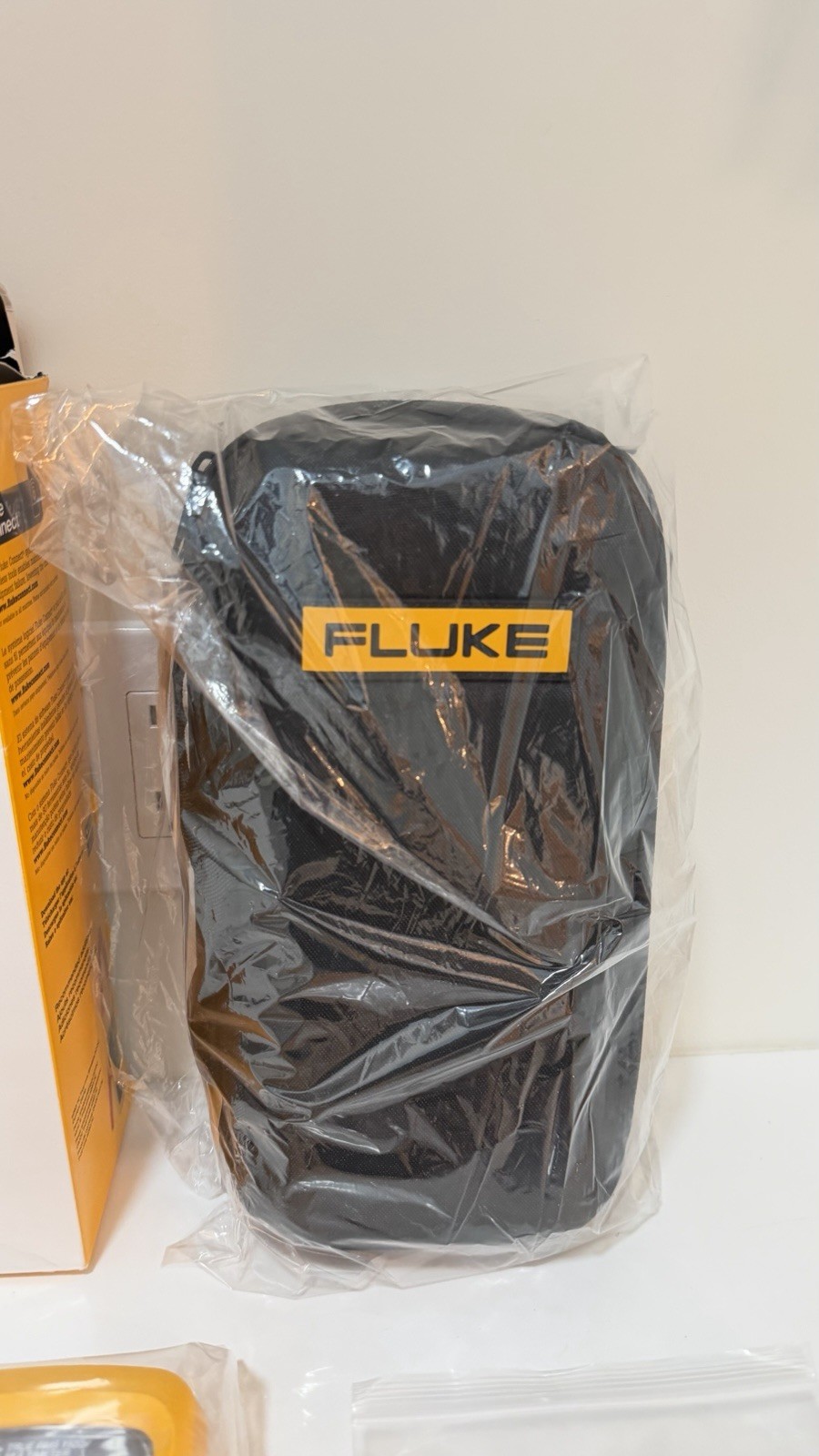 FLUKE 283FC TRUE RMS 1500V MULTIMETER (NEW FACTORY SEALED) SHIPS FAST