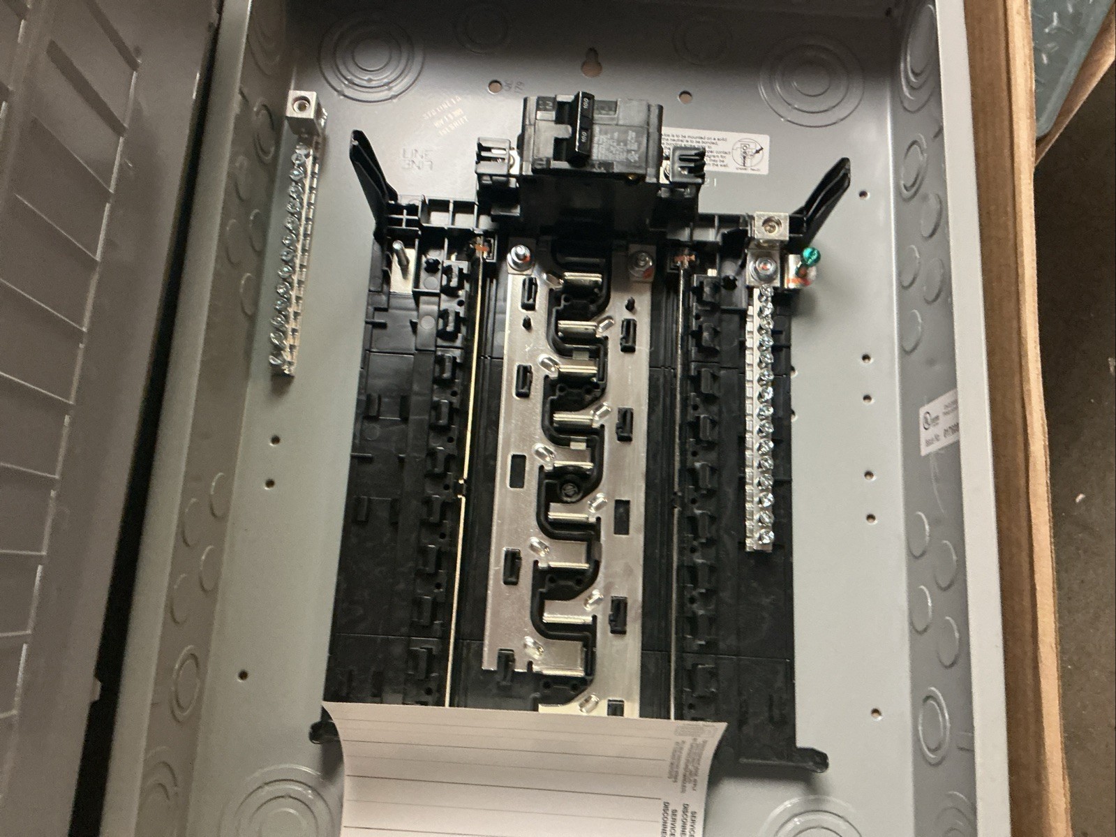 Siemens SN2020B1100P1 100A 120/240V SN Series Main Breaker Load Center (new)