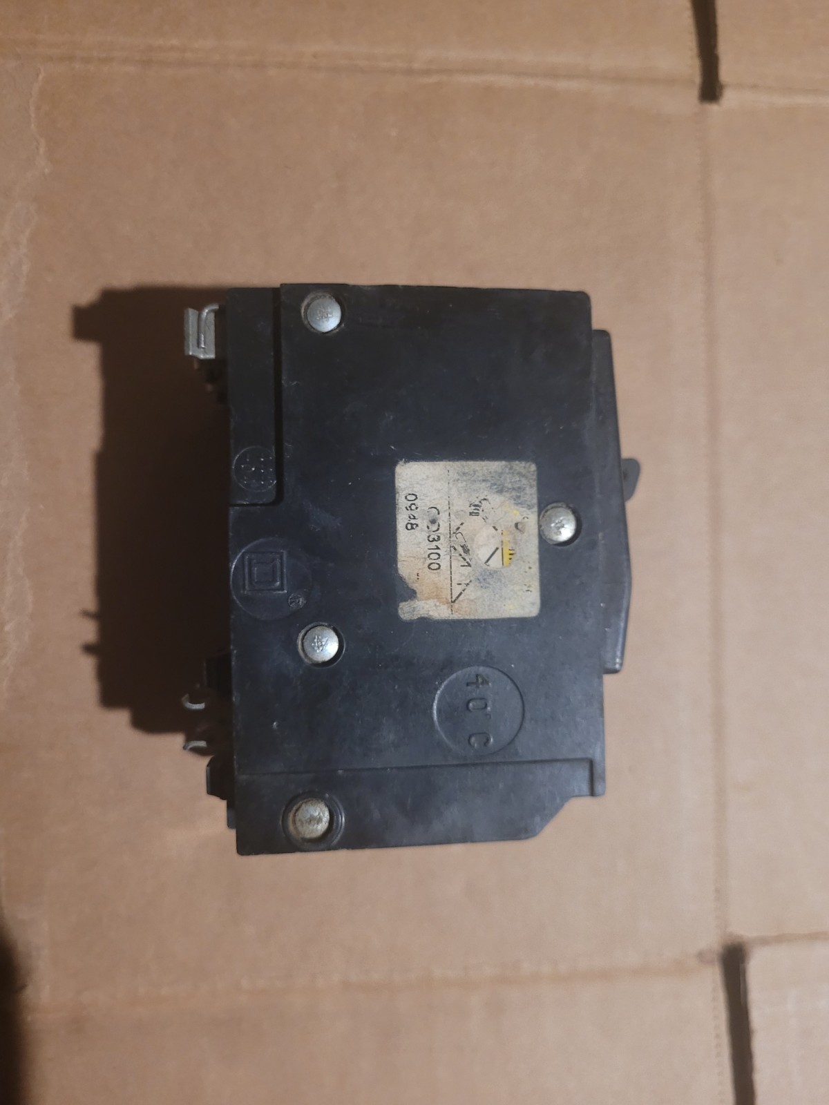 Square D QO3100 Circuit Breaker 100A 3 Pole 3 Phases