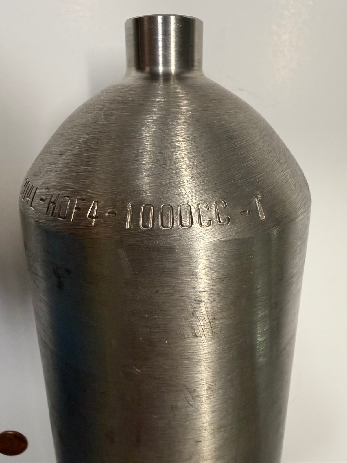 SWAGELOK-WHITEY304L-HDF4-1000CC-1 STAINLESS DOUBLE ENDED TPED-COMPLIANT CYLINDER
