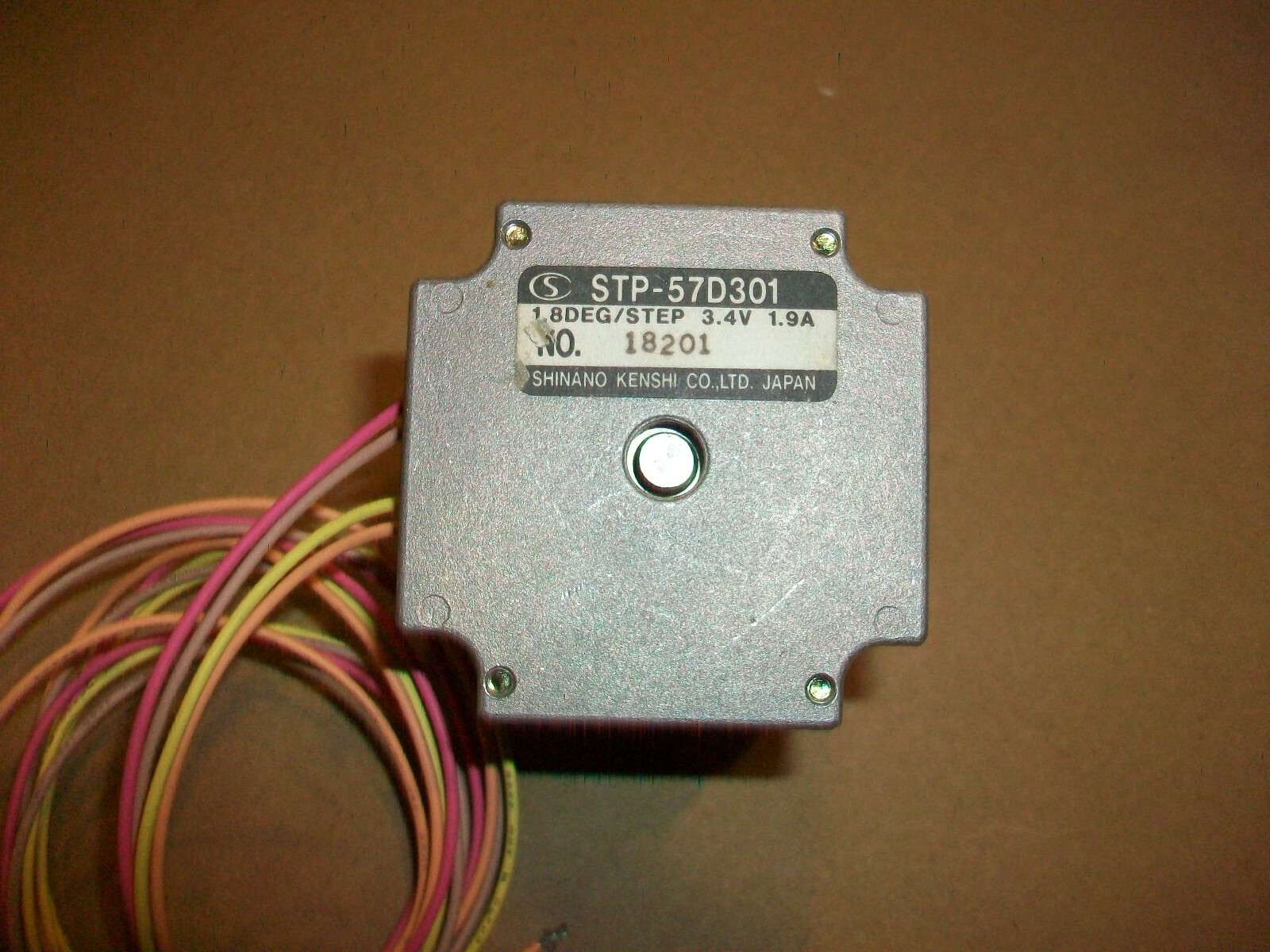 Shinano Stepper Motor STP-57D301 3.4V 1.9A