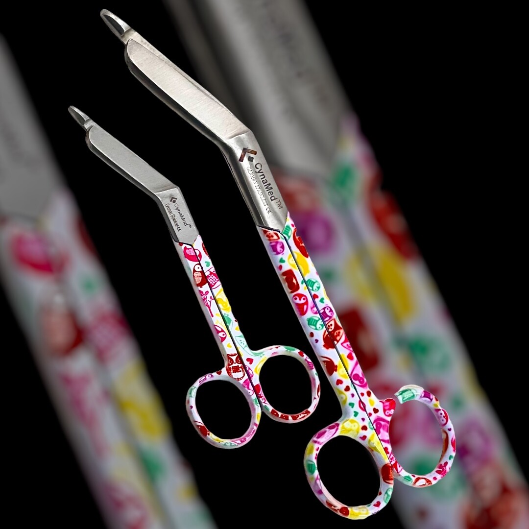 ARTLAB-LISTER BANDAGE SCISSORS 5.5″ + 7.25″ – 2 EACH – COLORFUL PATTERNS, TRAUMA