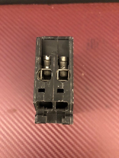CUTLER HAMMER EATON BD2020 Tandem 20 amp Circuit Breaker Type BR