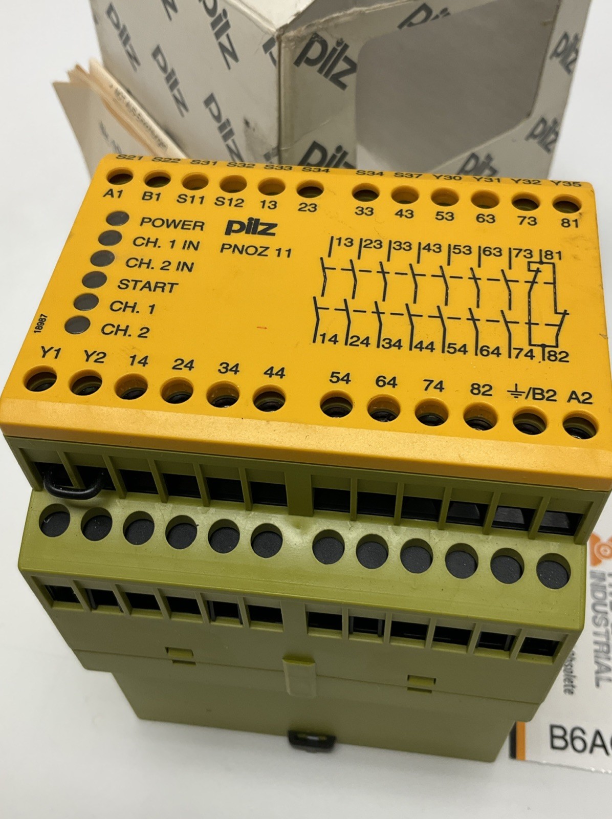 Pilz PNOZ 11 24VAC 24VDC 7N/O 1N/C 774080 Safety Relay 24VAC, 24VDC Coil