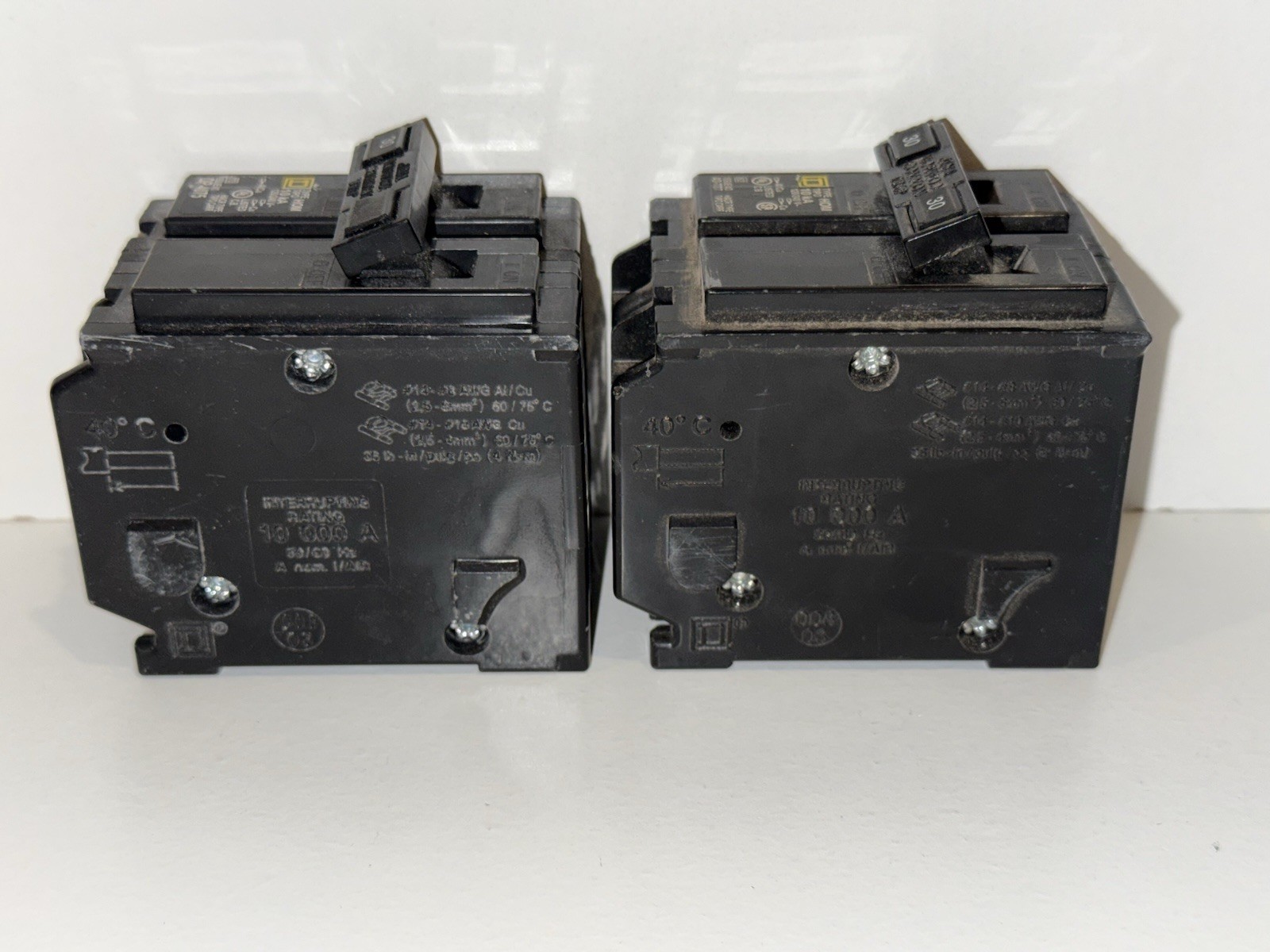 Square D HOM230 Circuit Breaker Lot Of 2 *USED*
