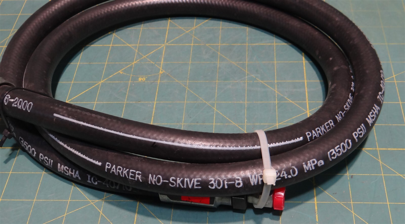 Parker No-Skive 301-08 WP 24.0 MPa 6ft, JIC Female & Male Connectors, (3500 PSI)