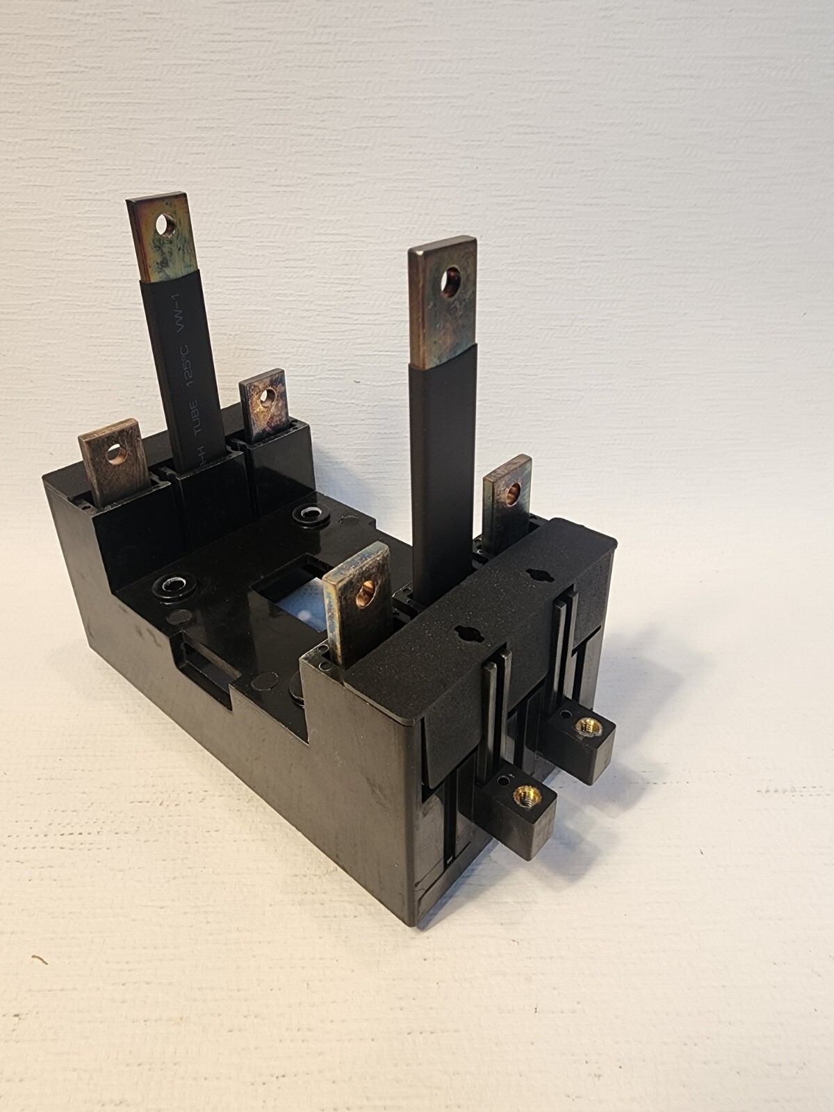 Siemens PCBERC3 – Plug in Mounting Assembly for EG Breaker Frame – 3 Pole