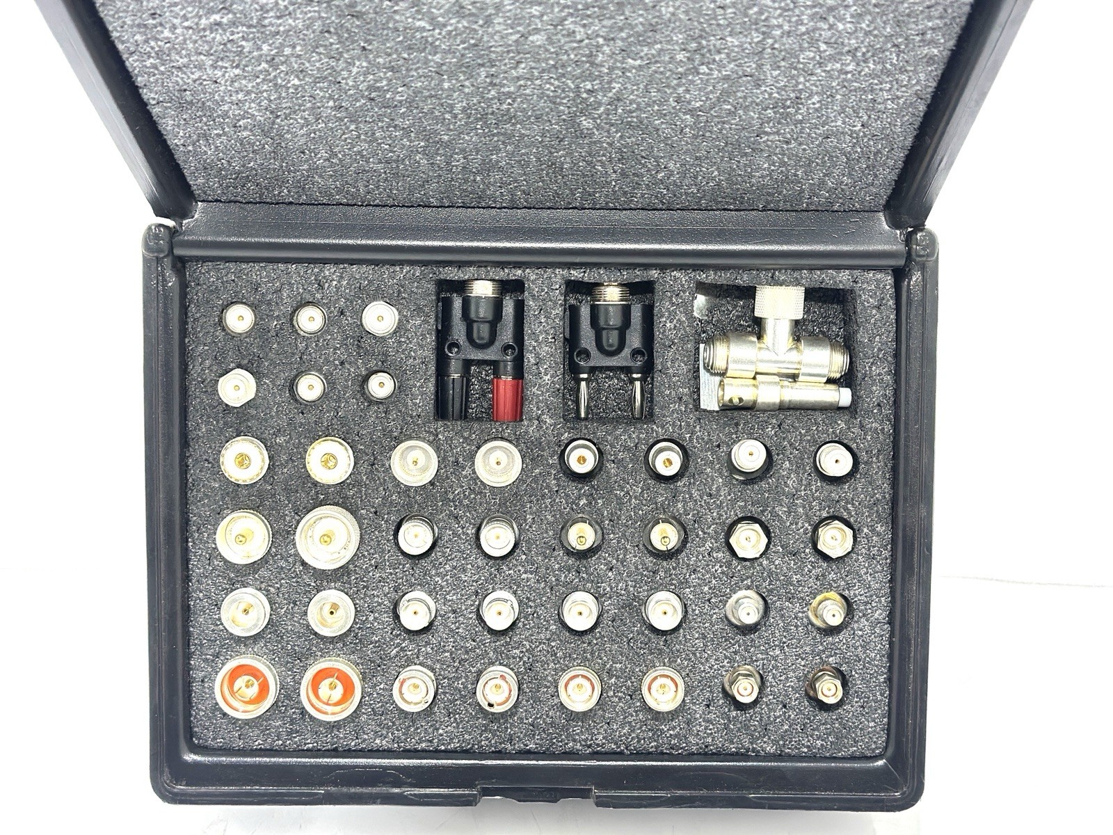 Pomona Electronics 5748 Maxi Universal Adapter Kit – New