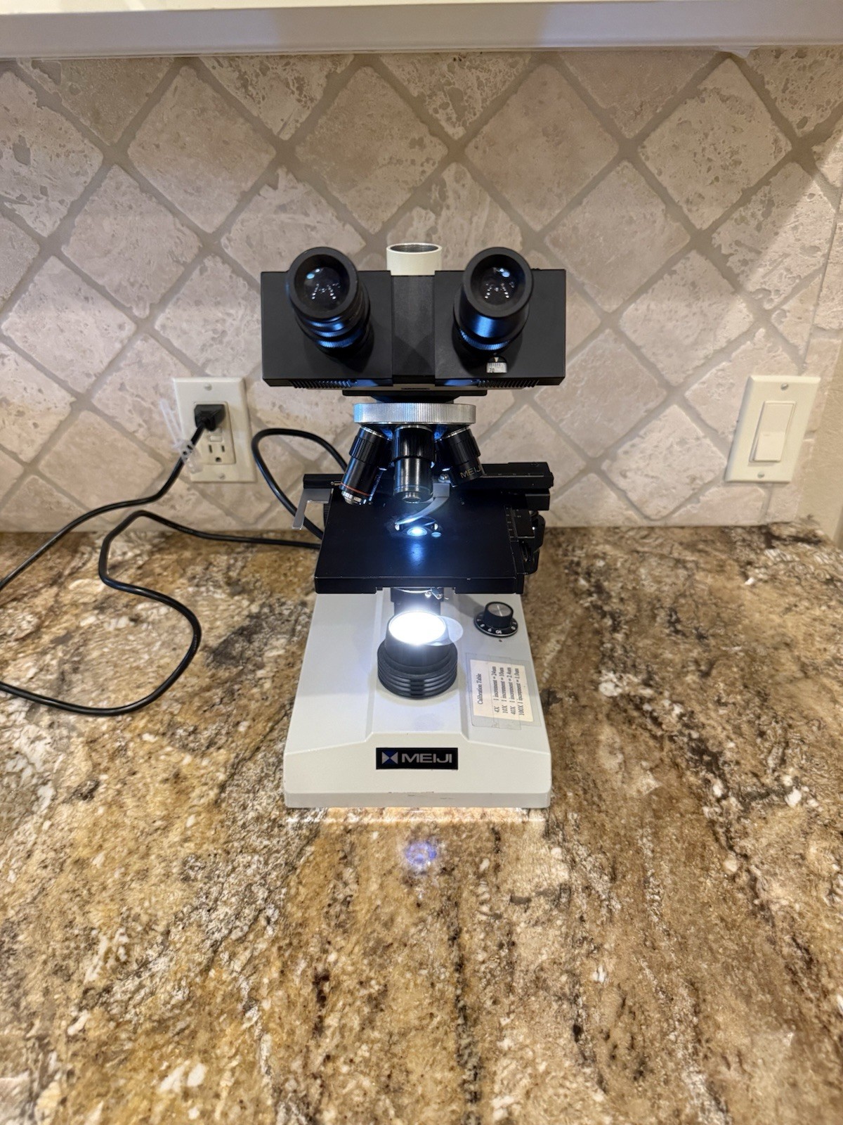 Meiji ML2000 Binocular Microscope 4x 10x 40x 100x Japan Mechanical Stage