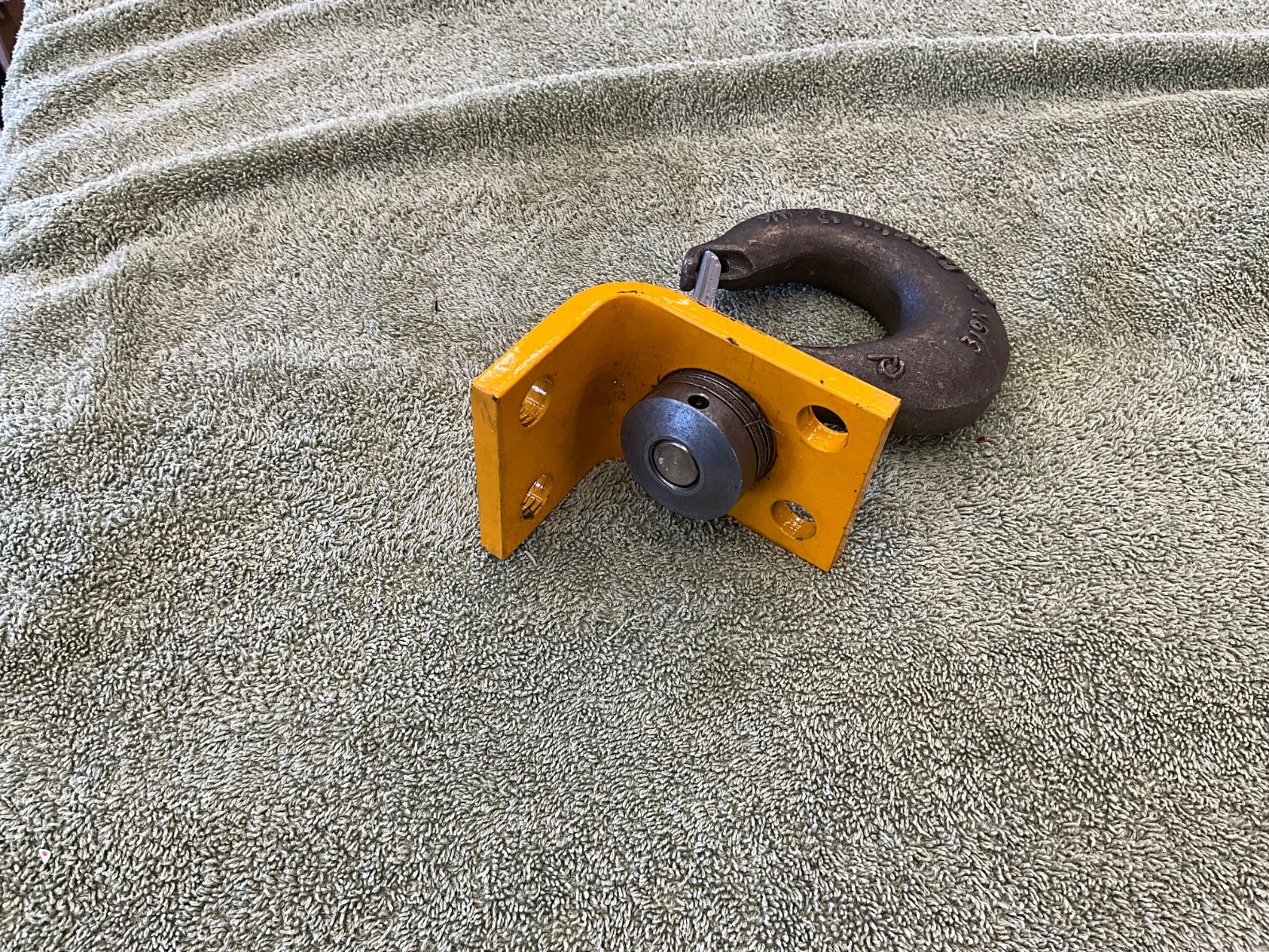 Crosby 319N 45 ton hook with swivel mount new snap hook