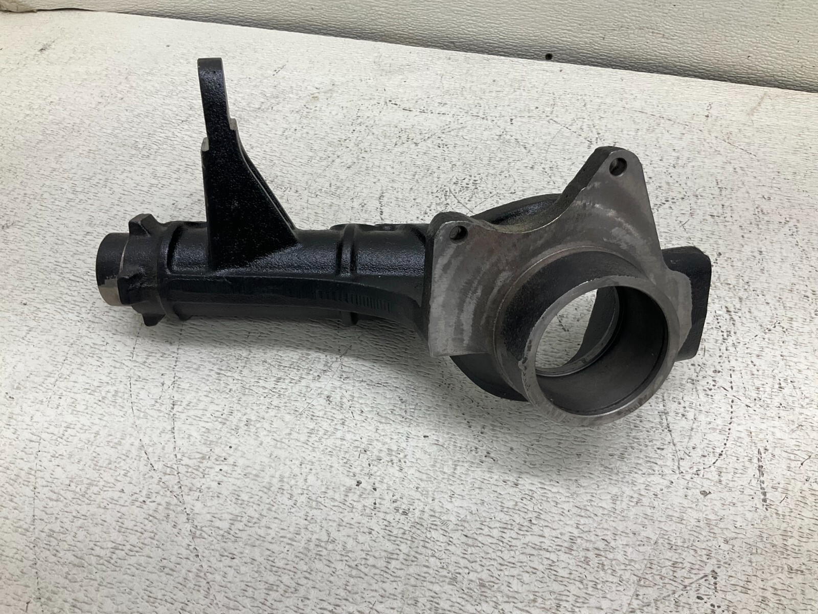 Daedong Kioti U3215-51318 RH Knuckle U321551318 U3215 New (TSC)