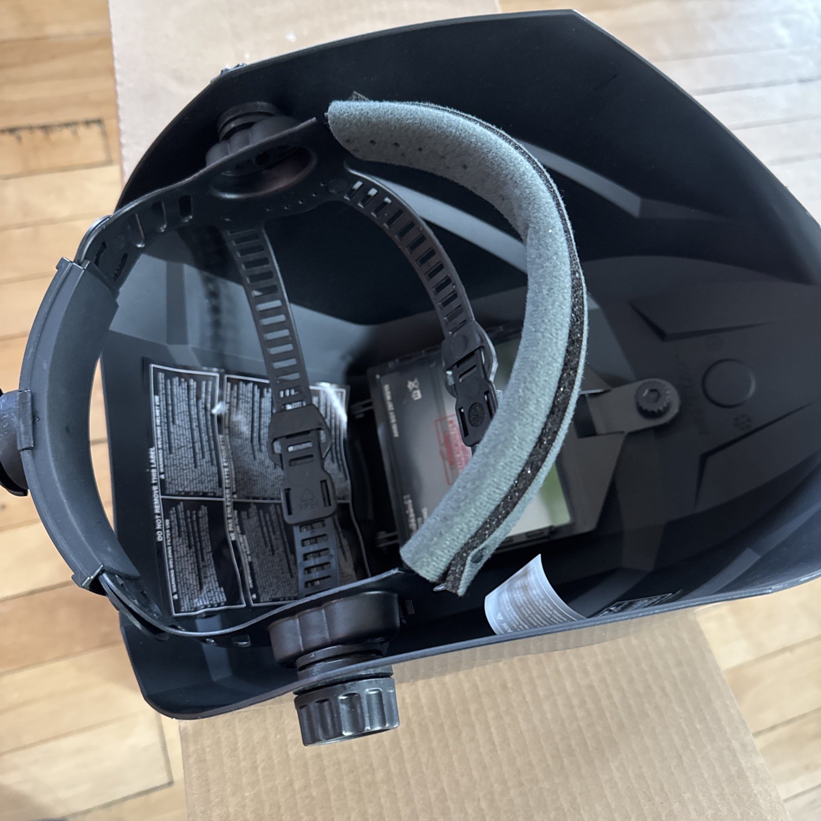 Kobalt Fixed Shade Auto-Darkening Welding Helmet #0033326 – NIB