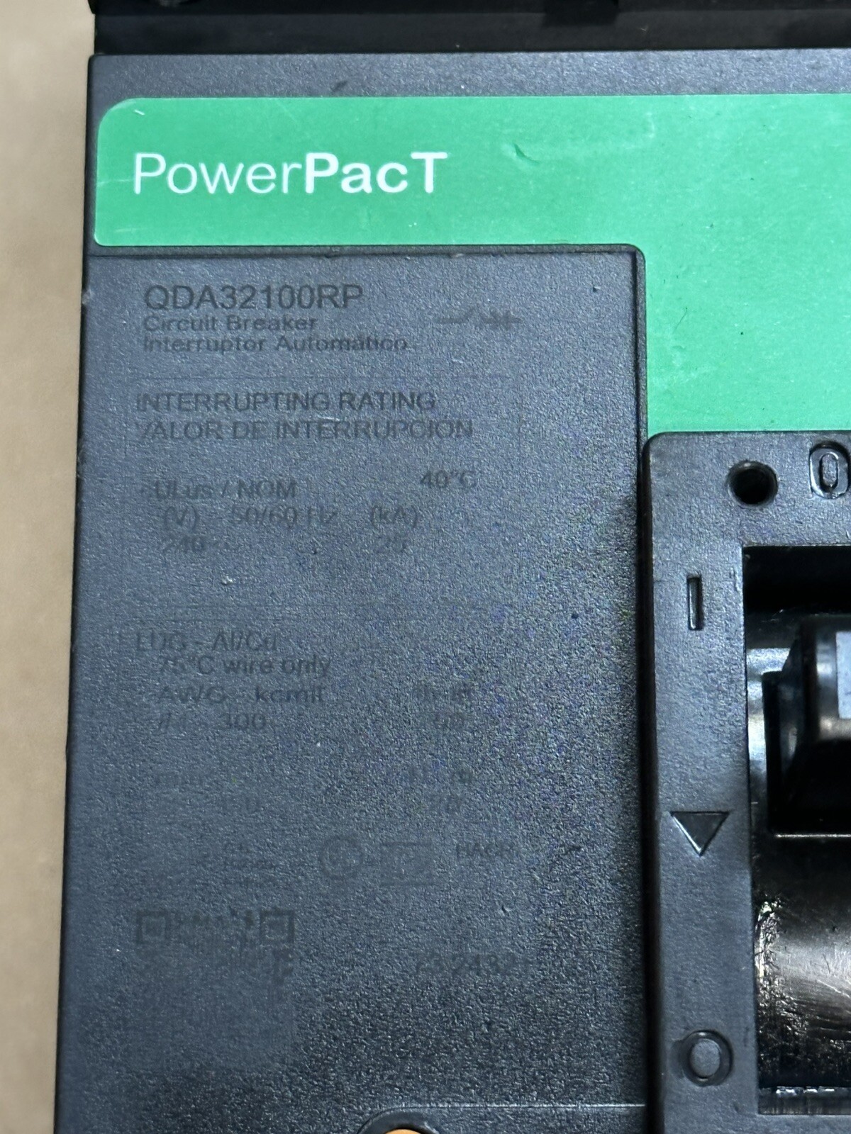 Square D QDA32100 I-Line Plug On 100A, 3Pole Circuit Breaker Broken/Chiped Crown