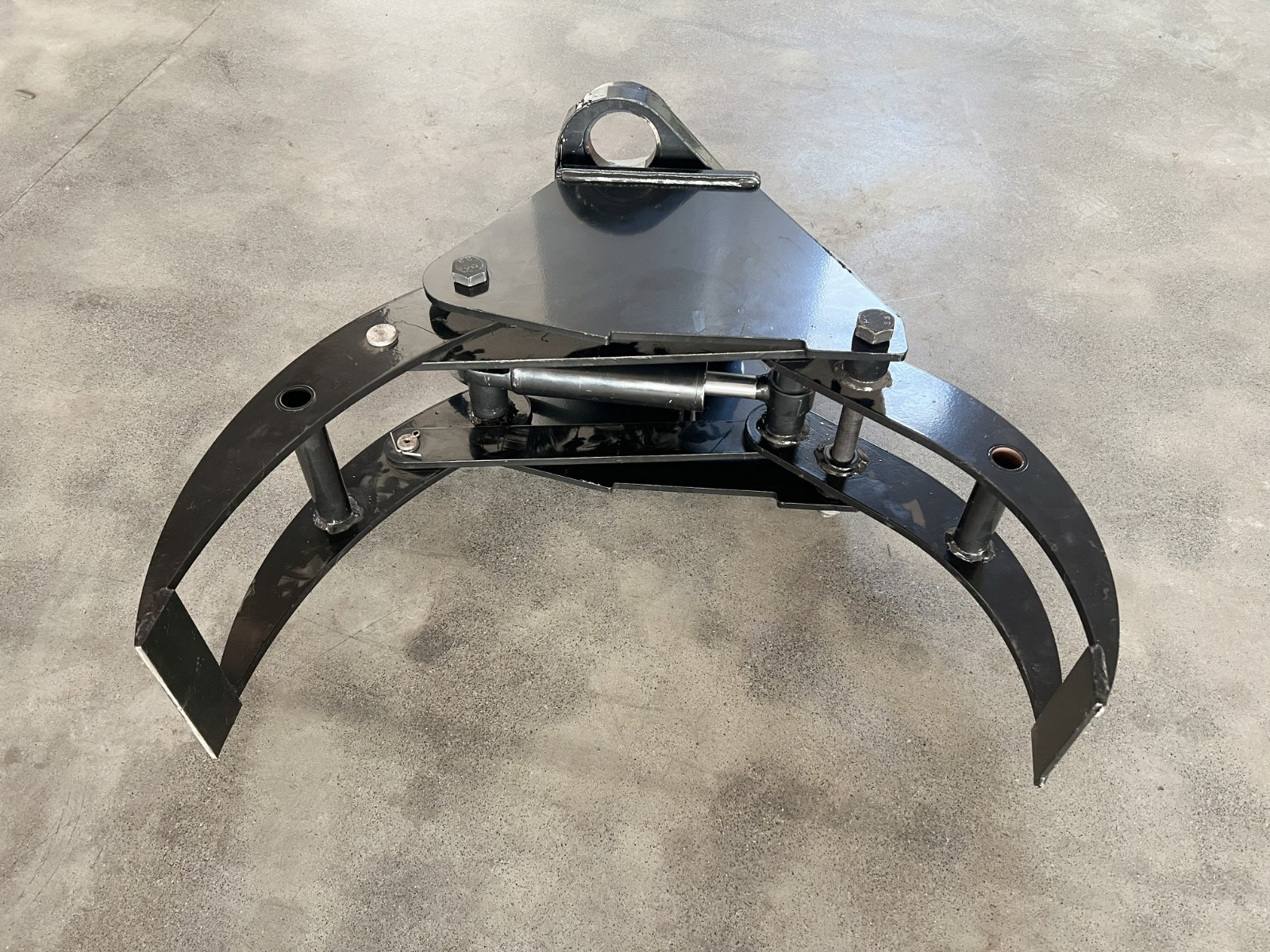 Agrotk Hydraulic Rotating Log Grapple for Mini Excavator with Motor Attachment