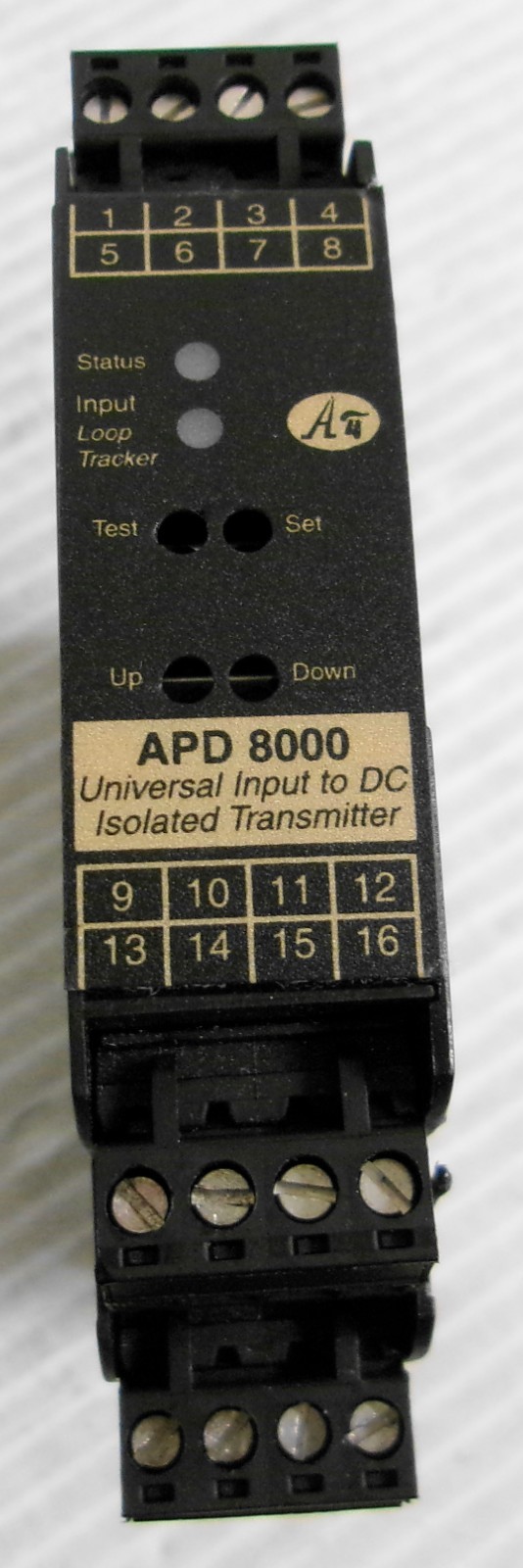 Absolute Process Instruments APD 8000 Universal Input to DC Transmitter