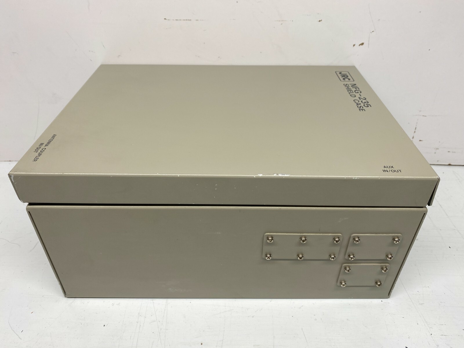 JAPAN RADIO COMPANY NFG-235 SHEILD CASE w/ ANTENNA COUPLER