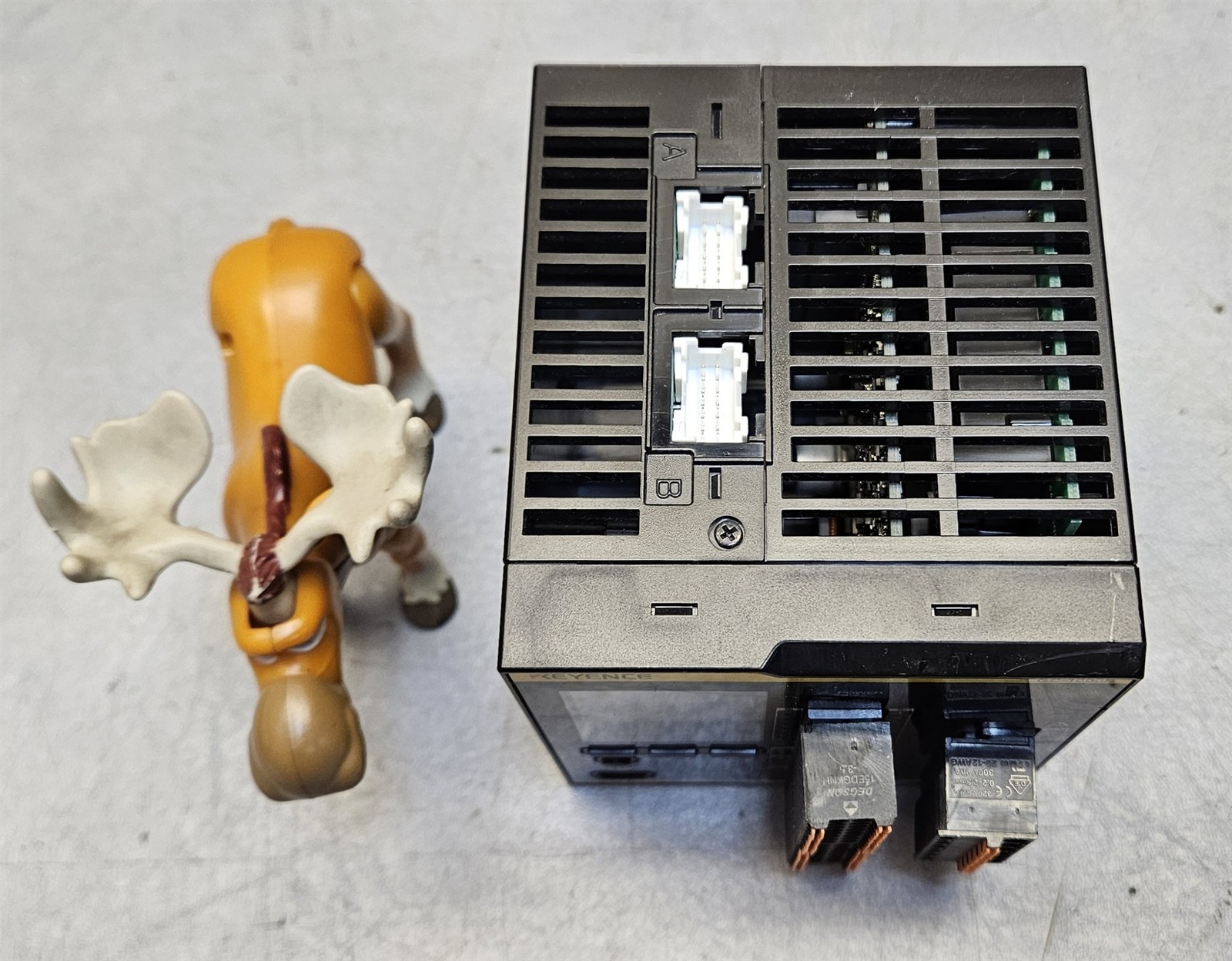 KEYENCE GC-1000R Main Controller Safety Relay Output Type 24VDC