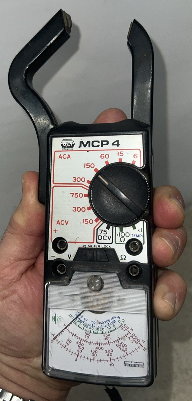 UNIVERSAL ENTERPRISES MCP4 Clamp Meter. UNTESTED