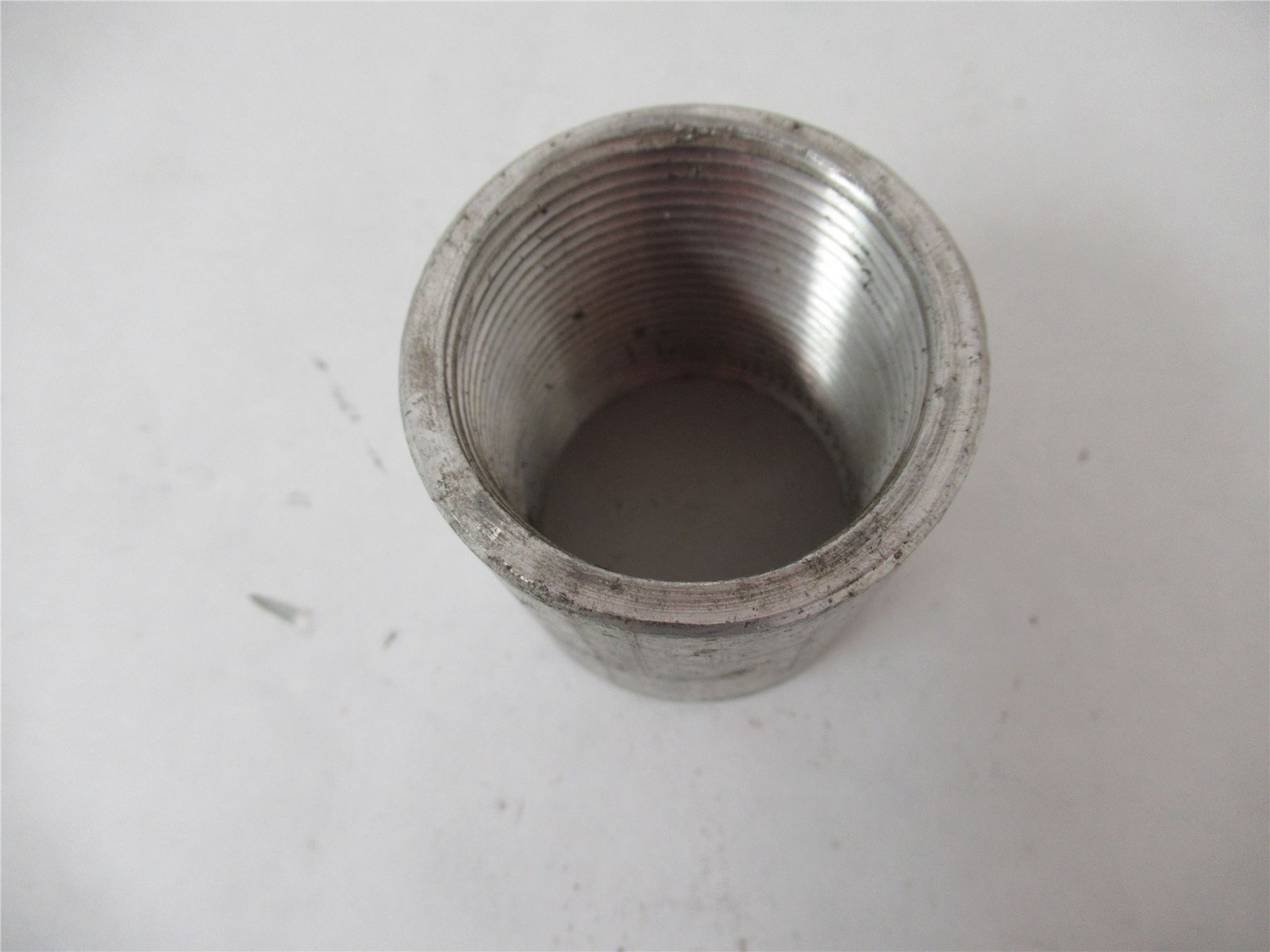249922 New-No Box; MFG unkn-249922 Lot-5 Aluminum Conduit Coupling 1″NPT