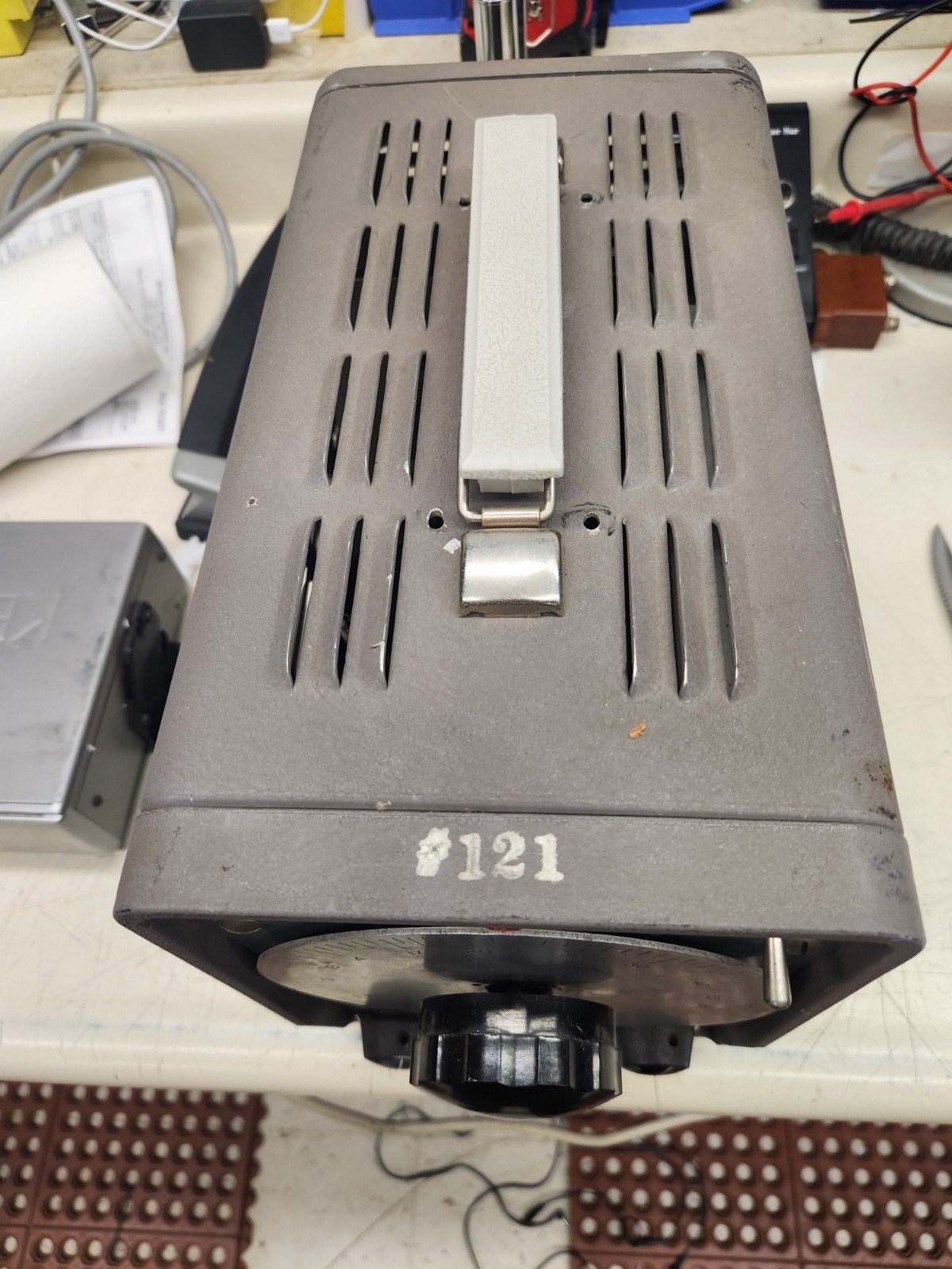 HP 200C Audio Oscillator 5 Hz – 60kHz Vintage Test Equipment Untested,