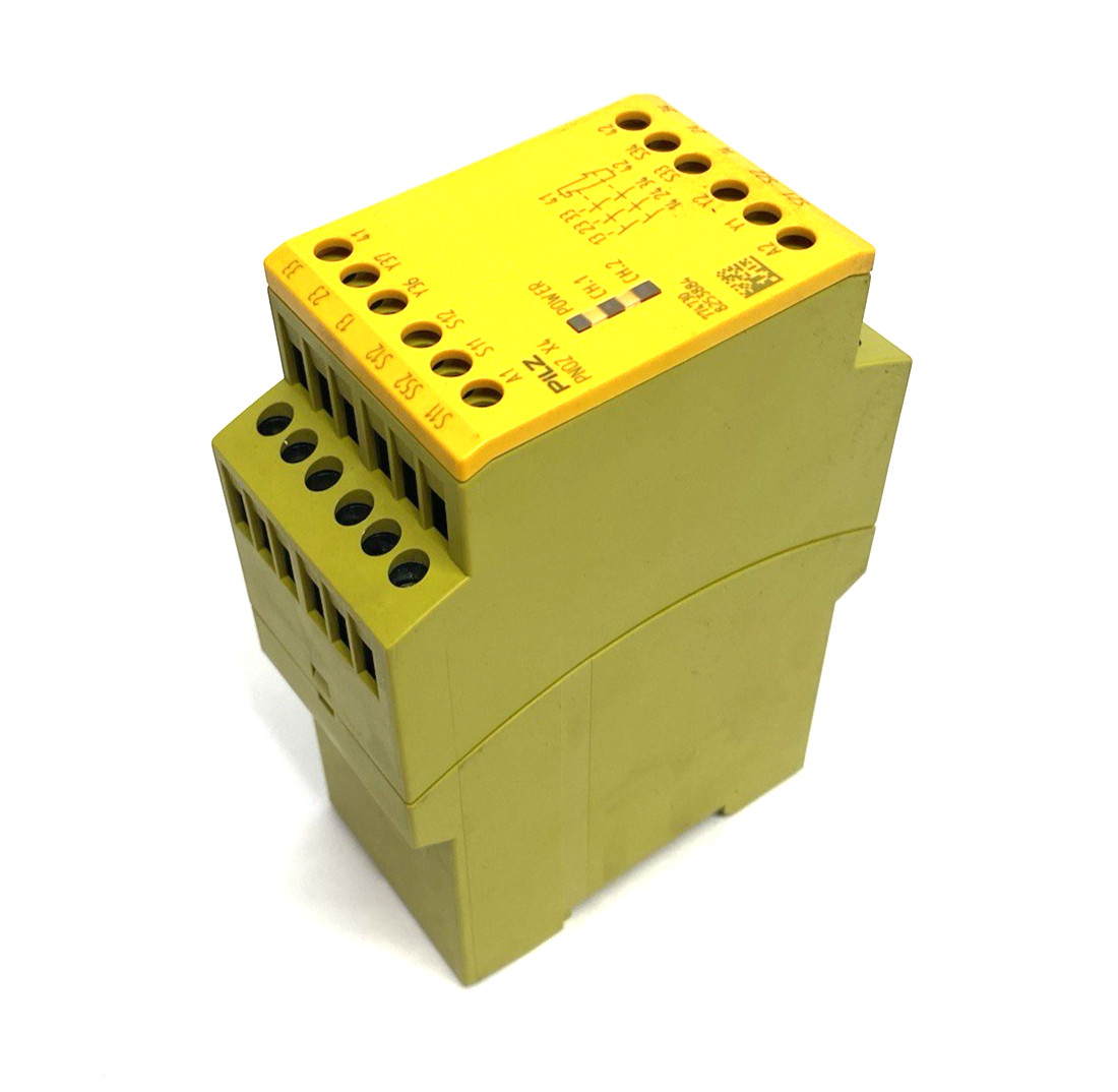 Pilz 774730 Standalone Safety Relay 1 or 2 Channel, PNOZ X4 24VDC 3n/o 1n/c