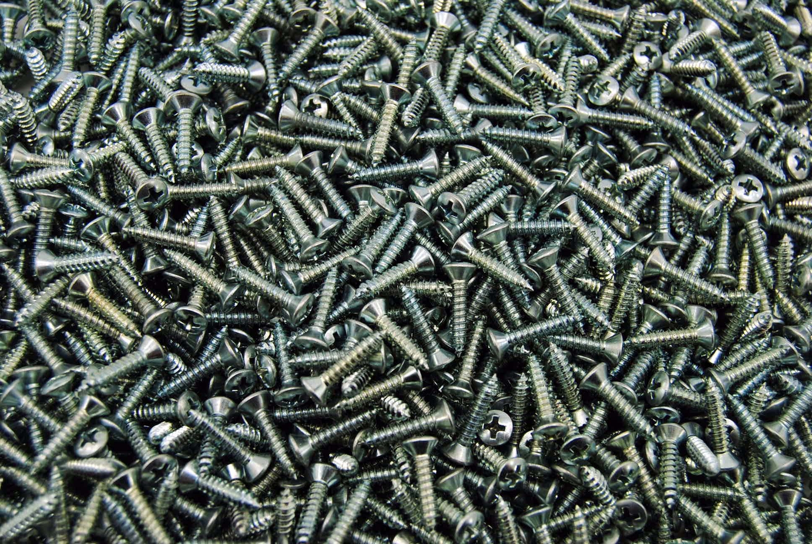 (2000) Phillips Oval Head 8 x 3/4 Type AB Zinc Plated Sheet Metal Screw SMS