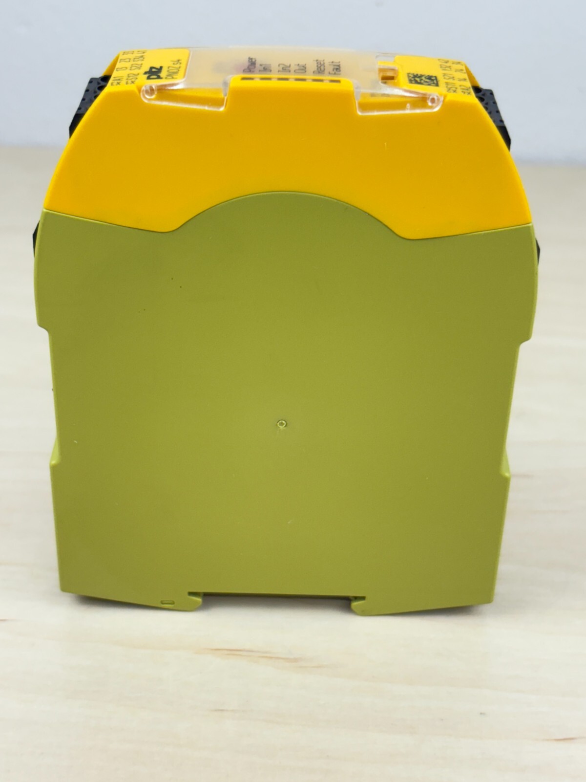 Pilz PNOZ S4 24VDC Safety Relay , 3 n/o, 1 n/c, 750104