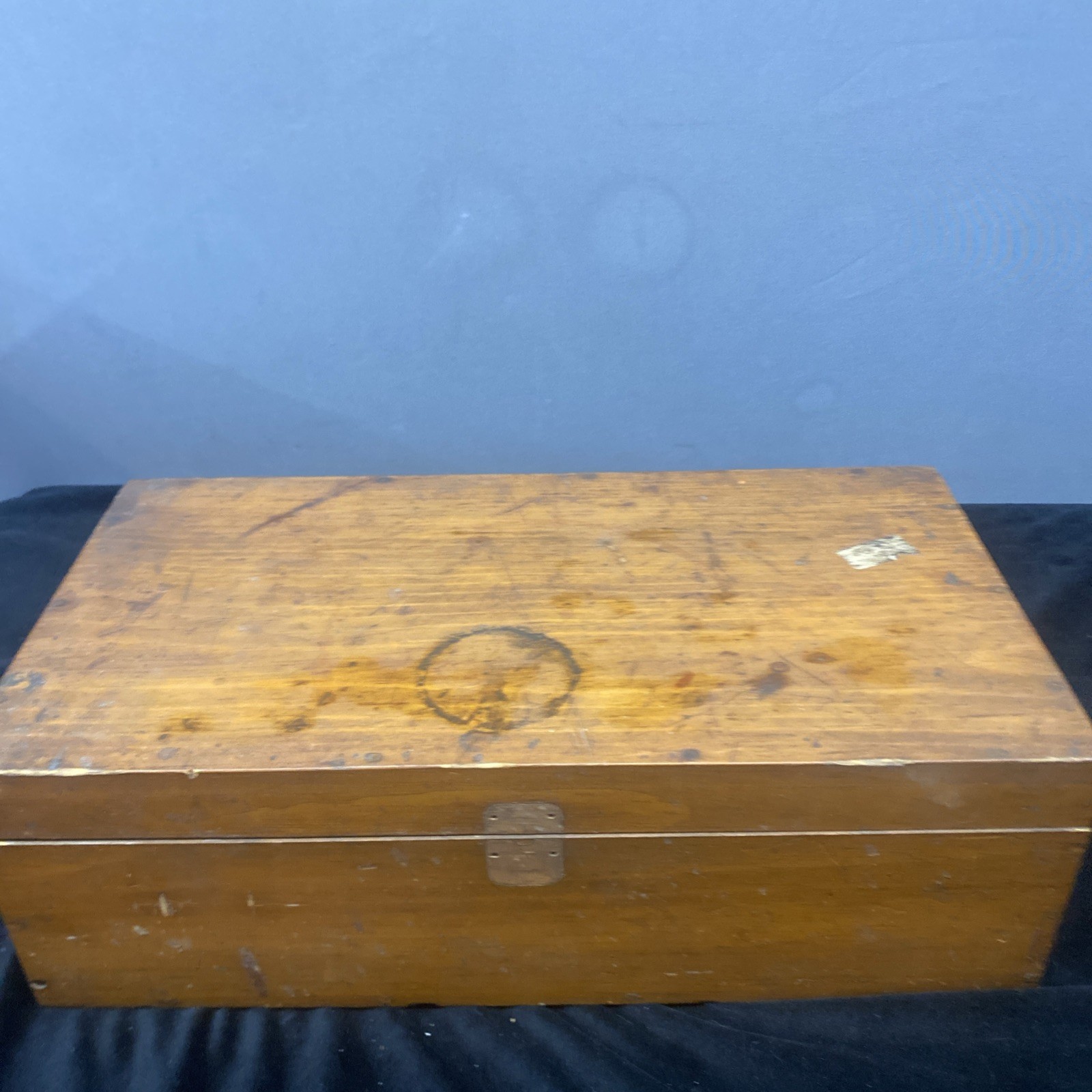 Mettler Toledo Weight Set Of (2)5kg (1)2Kg (1)1 Kg (3)100G In Wooden Box