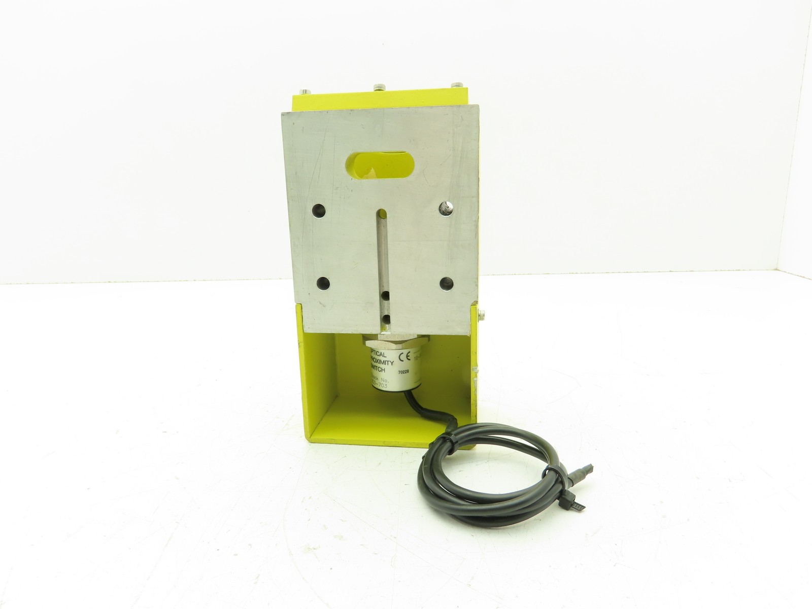 RS 303-703 Optical Proximity Switch Scanners Diffuse Reflection GaAs Pulsed