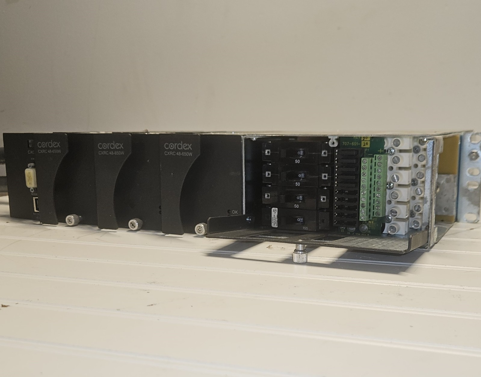 ALPHA / ARGUS 48VDC CORDEX 1.9kW RECTIFIER SHELF SYSTEM 120/240VAC IN 48VDC OUT