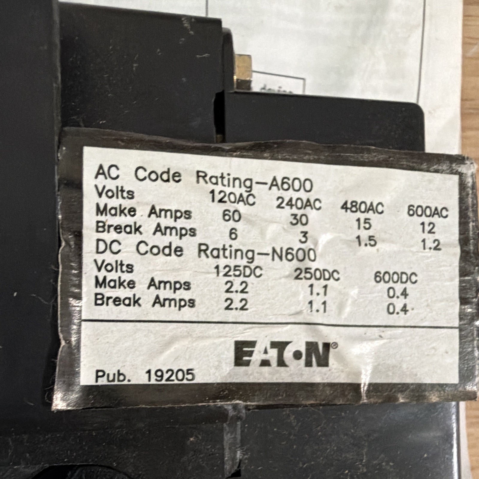 Eaton DS16CP Heavy Duty Control Pole Kit 125V AC/DC 31-40A Black