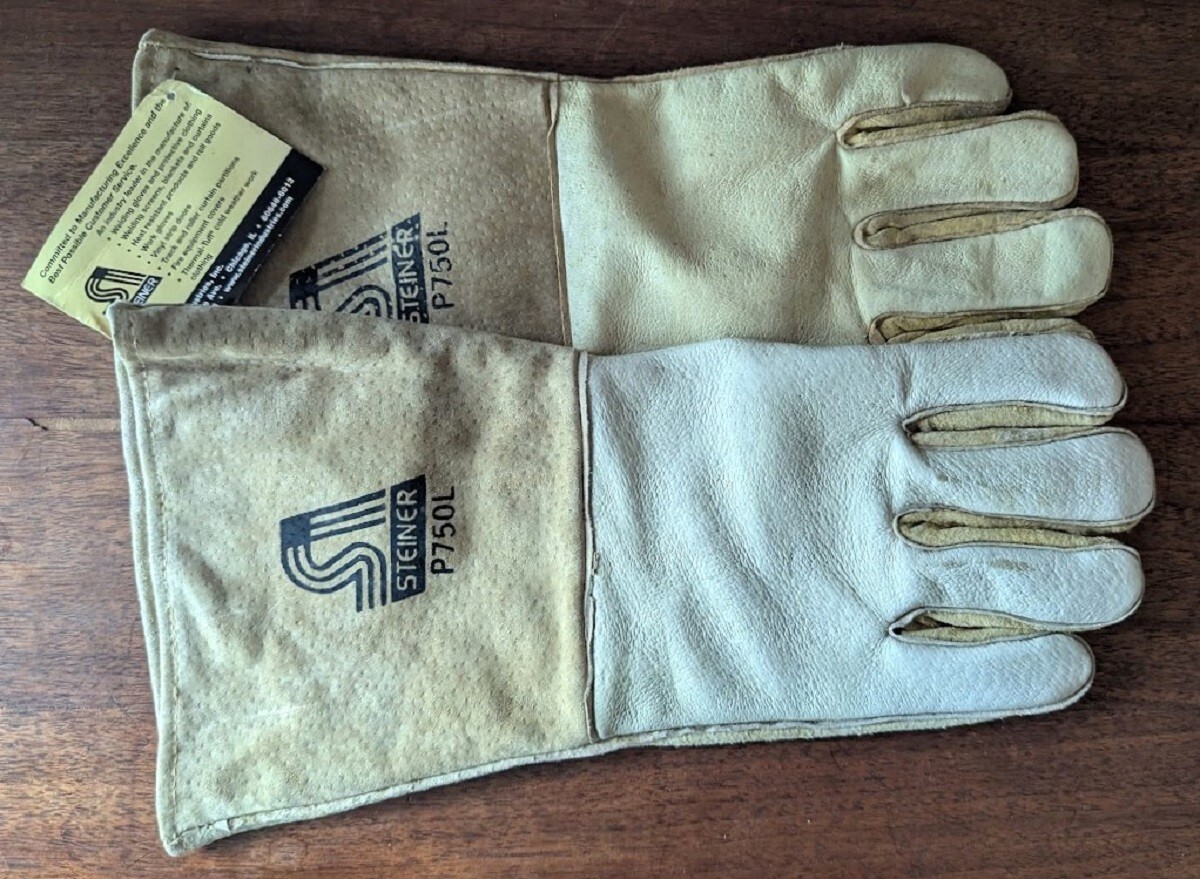 Steiner P750-L Welding Gloves, Gauntlet Cuff, Straight Thumb, Leather, READ