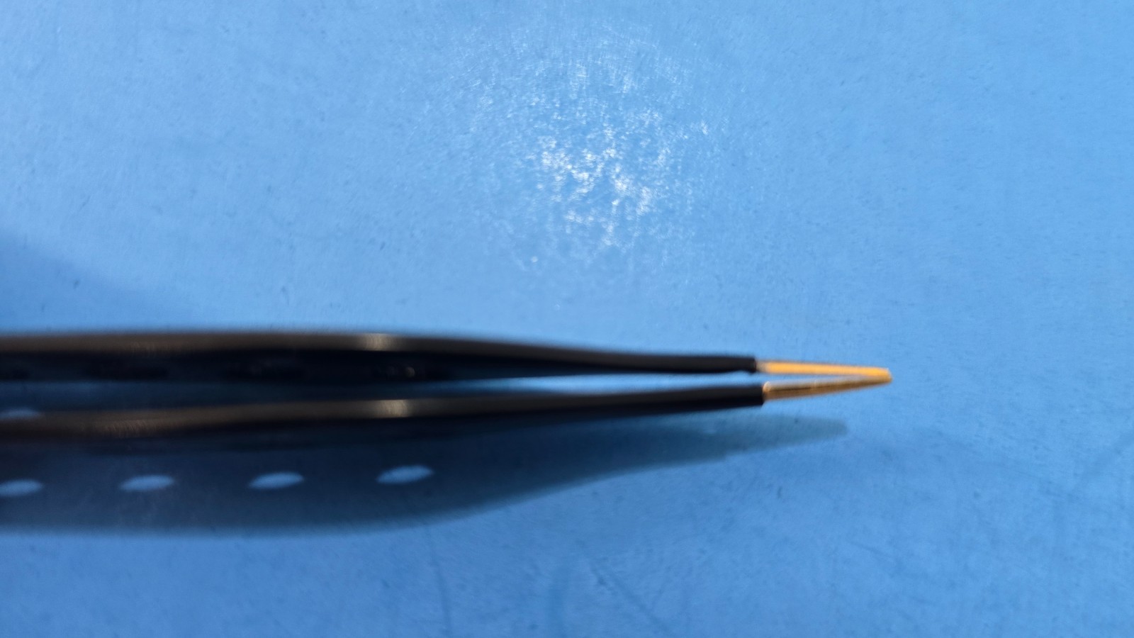 Turtle Surgical Adson Bipolar Forceps 5″ Non Stick Black 1mm Gold Tip with Cord