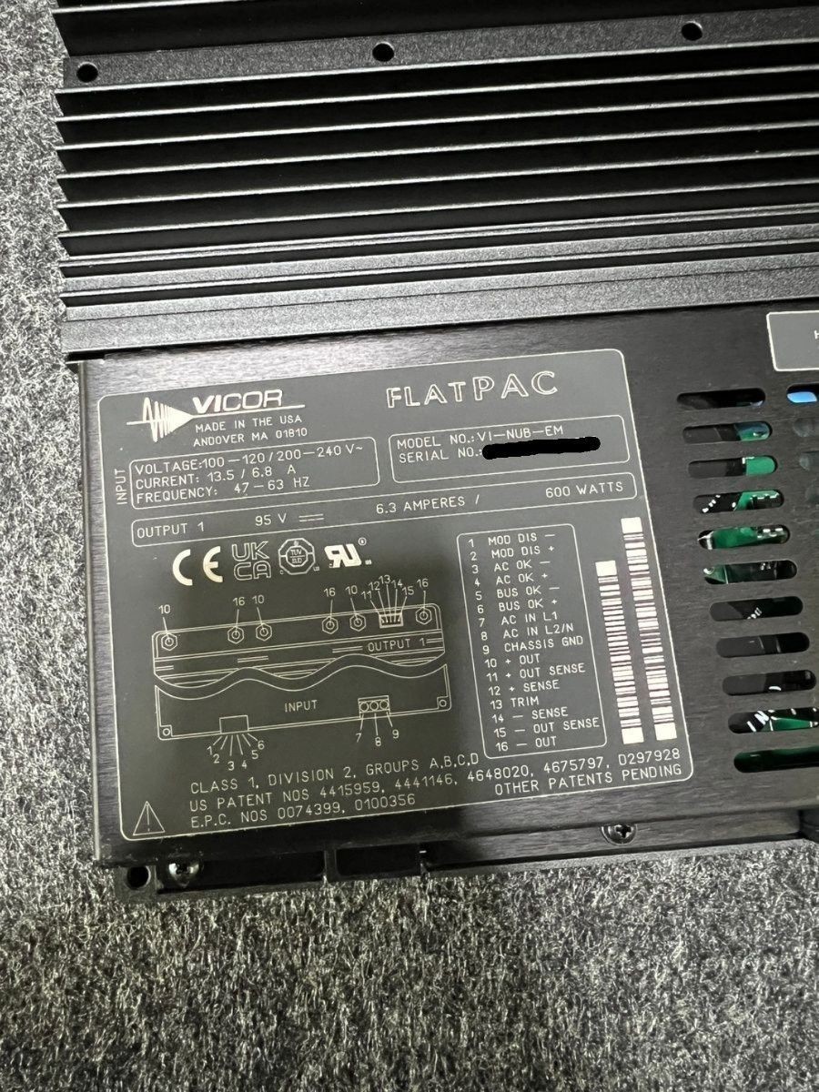 VICOR FlatPac Power Supply 100-120/200-240V 13.5/6.8A 47-63Hz 600W