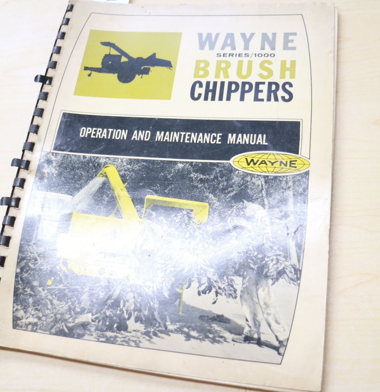 WAYNE 1000 Series Brush Chipper Owner Operation Maintenance Manual guide book