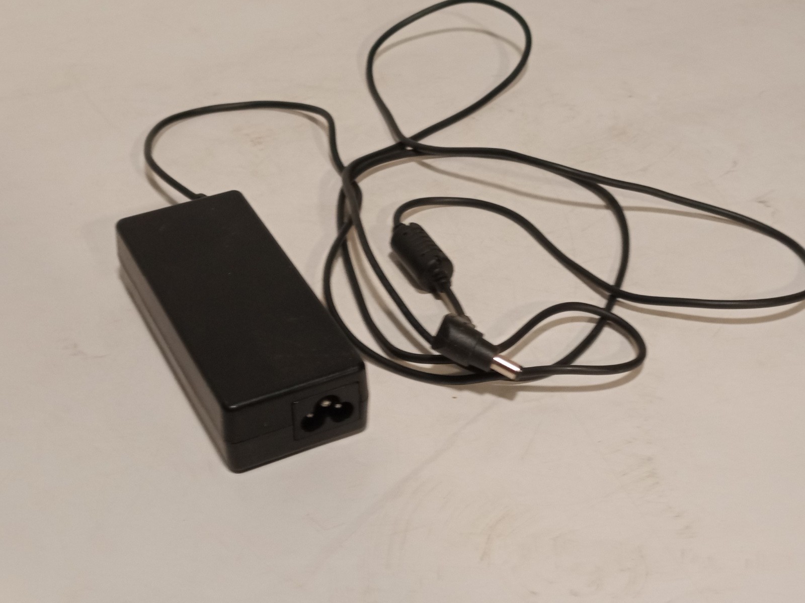 Sanken SED80N3-24.0 AC Adapter Power Supply 24V 2.65A As Pictured