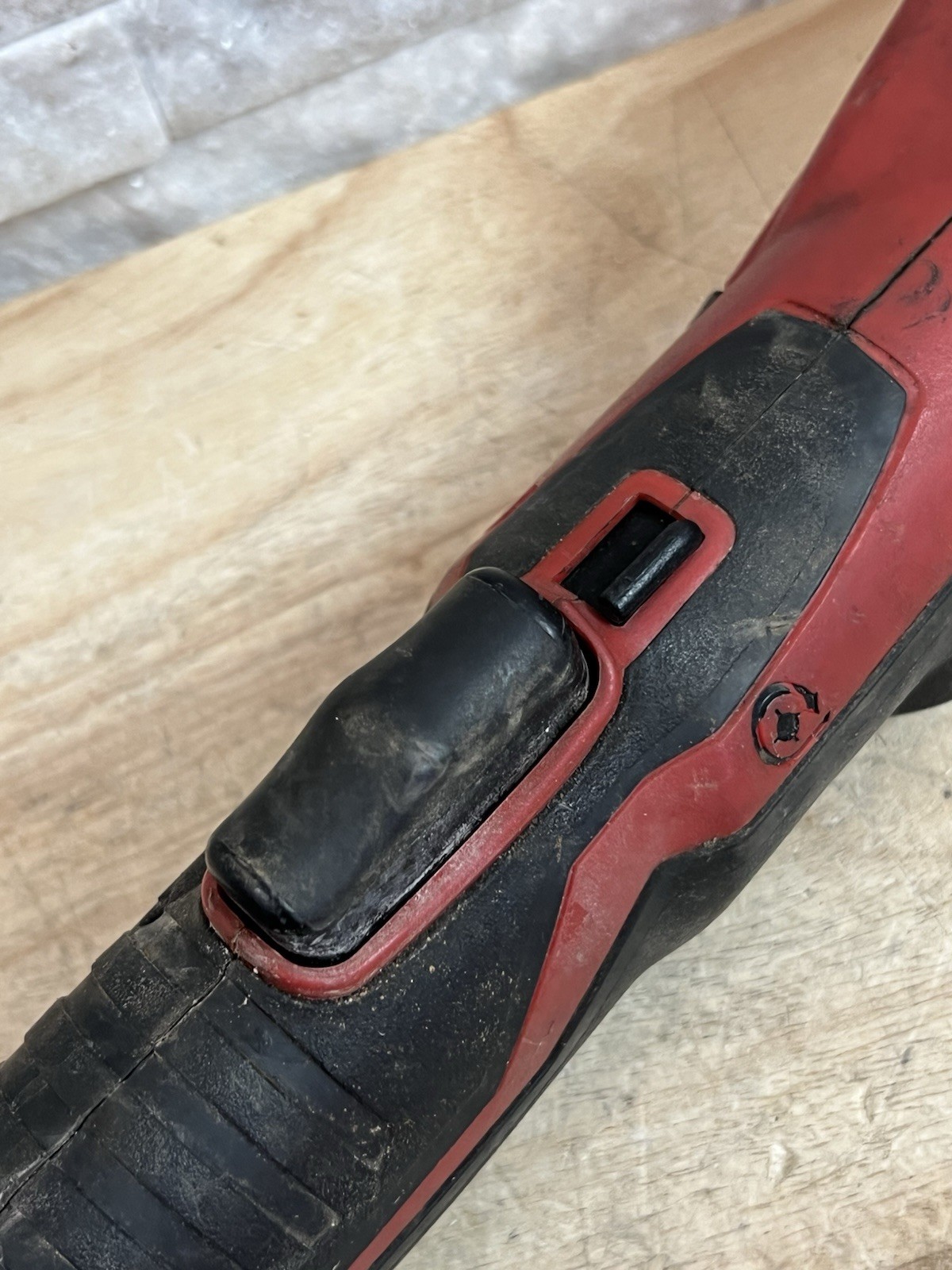 Milwaukee 2471-20 M12 Cordless Copper Tubing Cutter – FOR PARTS OR REPAIR