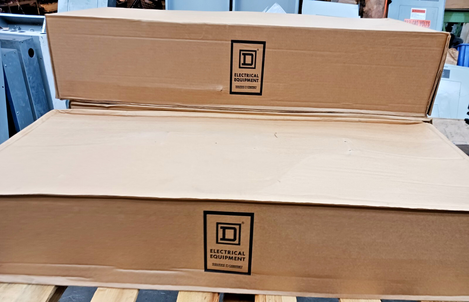 New Square D Ringless 5 Jaw 3 Meter Branch Unit 208y/120V 3PH 4W 3R EZMH313225