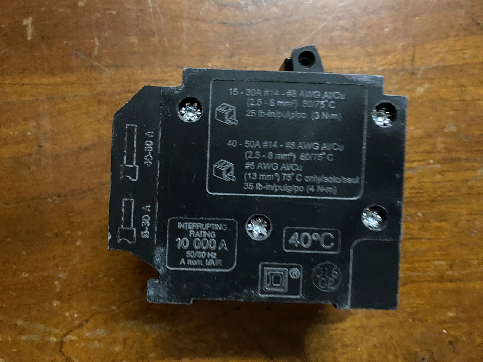 Schneider Electric SQUARE D HOMT2020230CP Circuit Breaker
