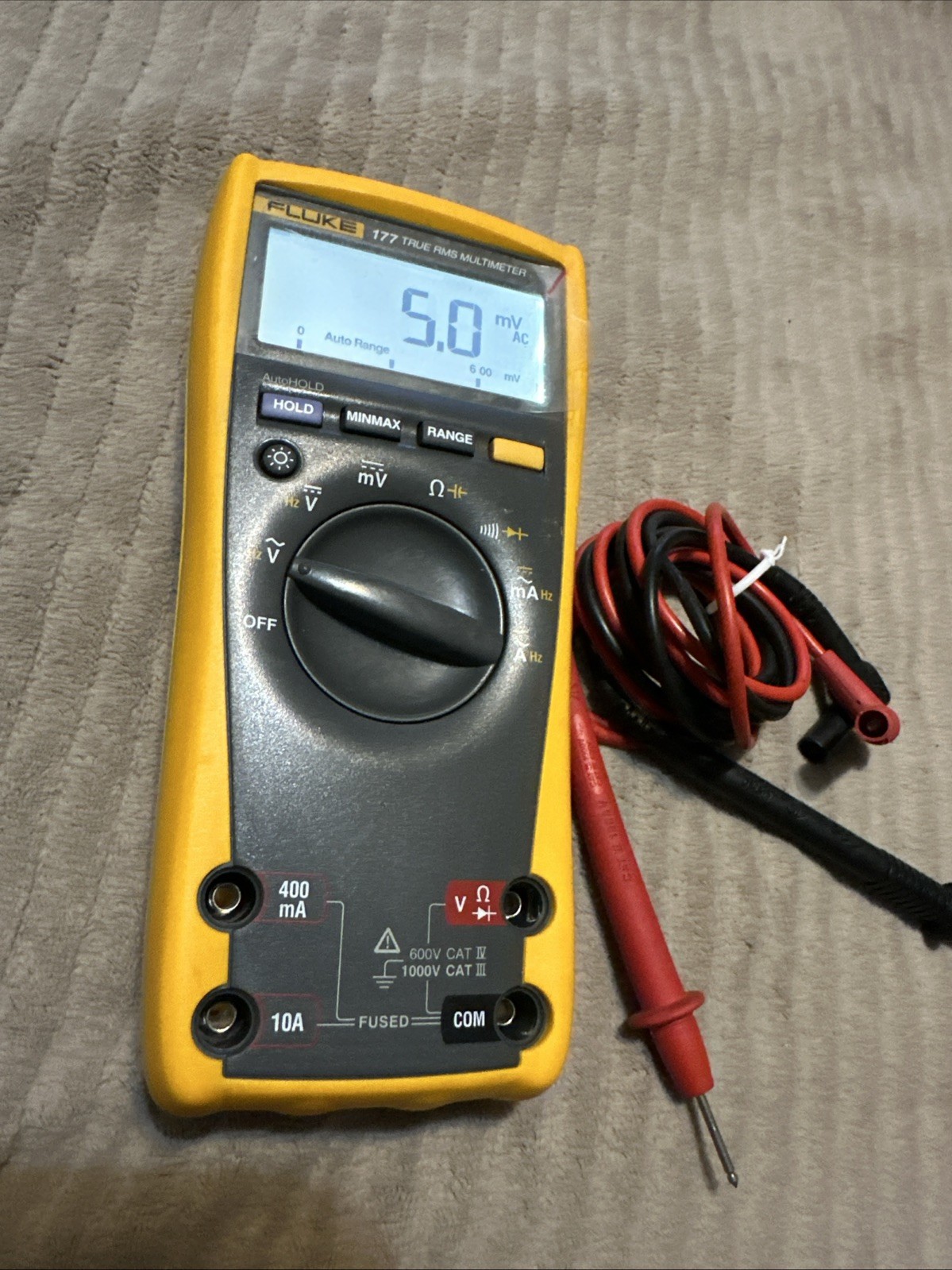 Fluke 177 True RMS Handheld Digital Multimeter CAT III 1000V AC/DC Resistance