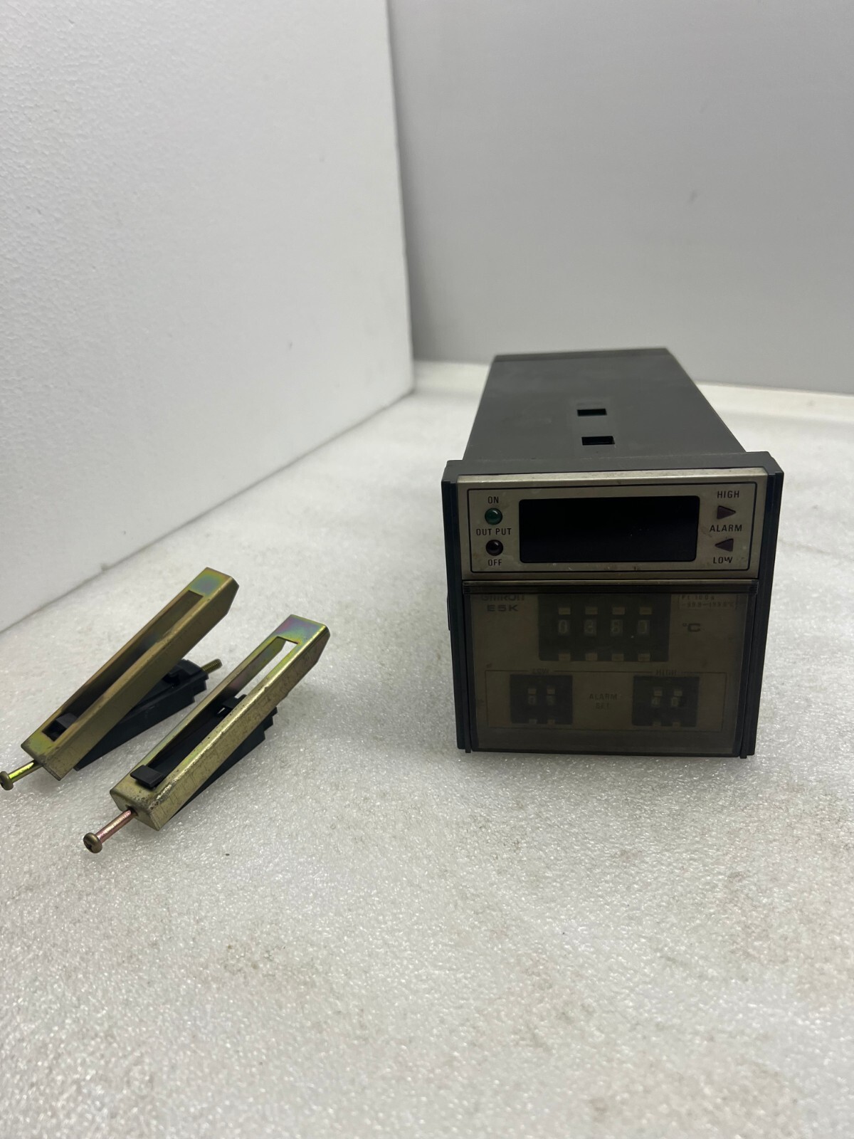 OMRON E5K-95PT Temperature Controller Used