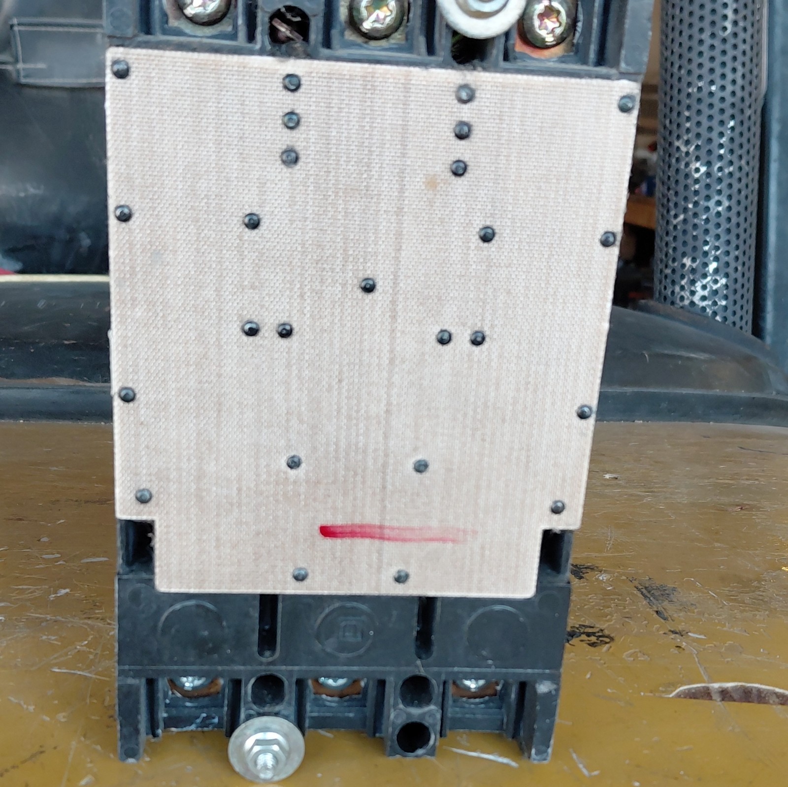 Square D KAL362002100 200A 3-Pole 600V AC Circuit Breaker Trip Indicator