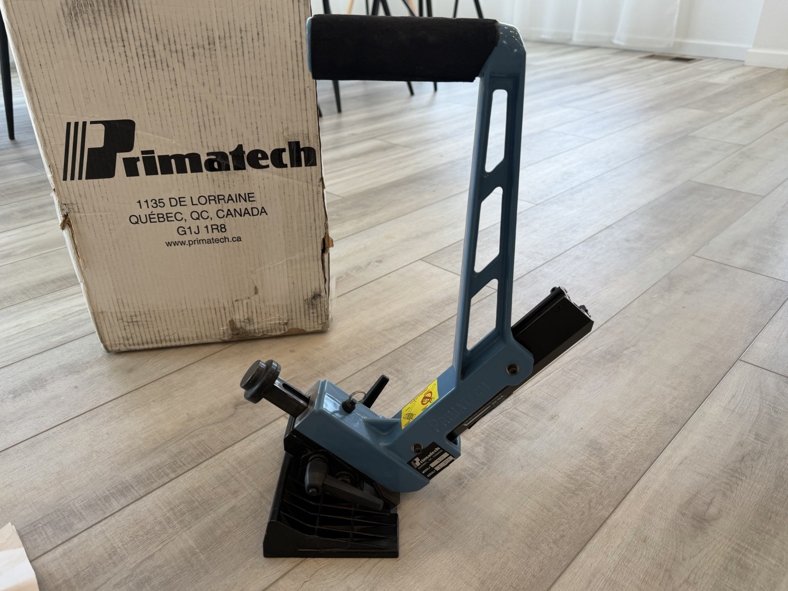 Primatech 610 Hardwood Floor Nailer Great Condition + 2 Boxes 1-1/4 Nails Mallet