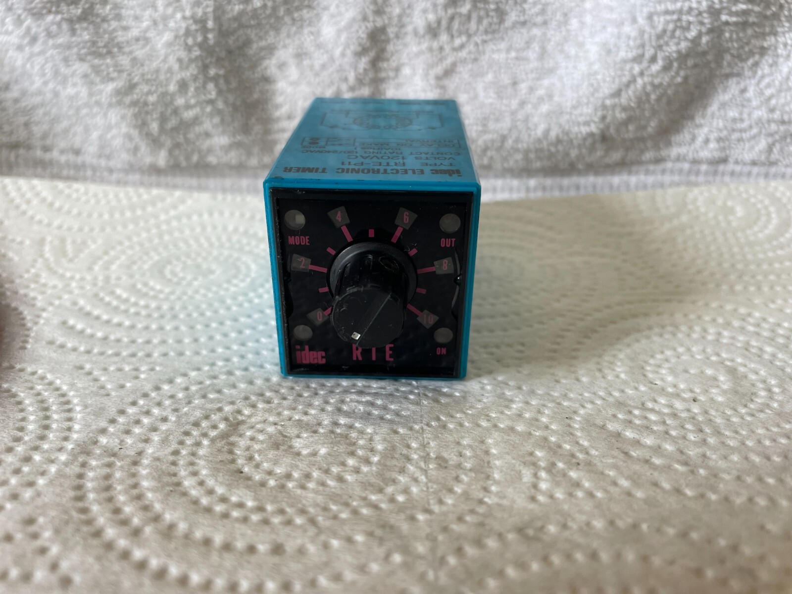 IDEC Electronic Timer Type RTE-P11 Volts 120VAC