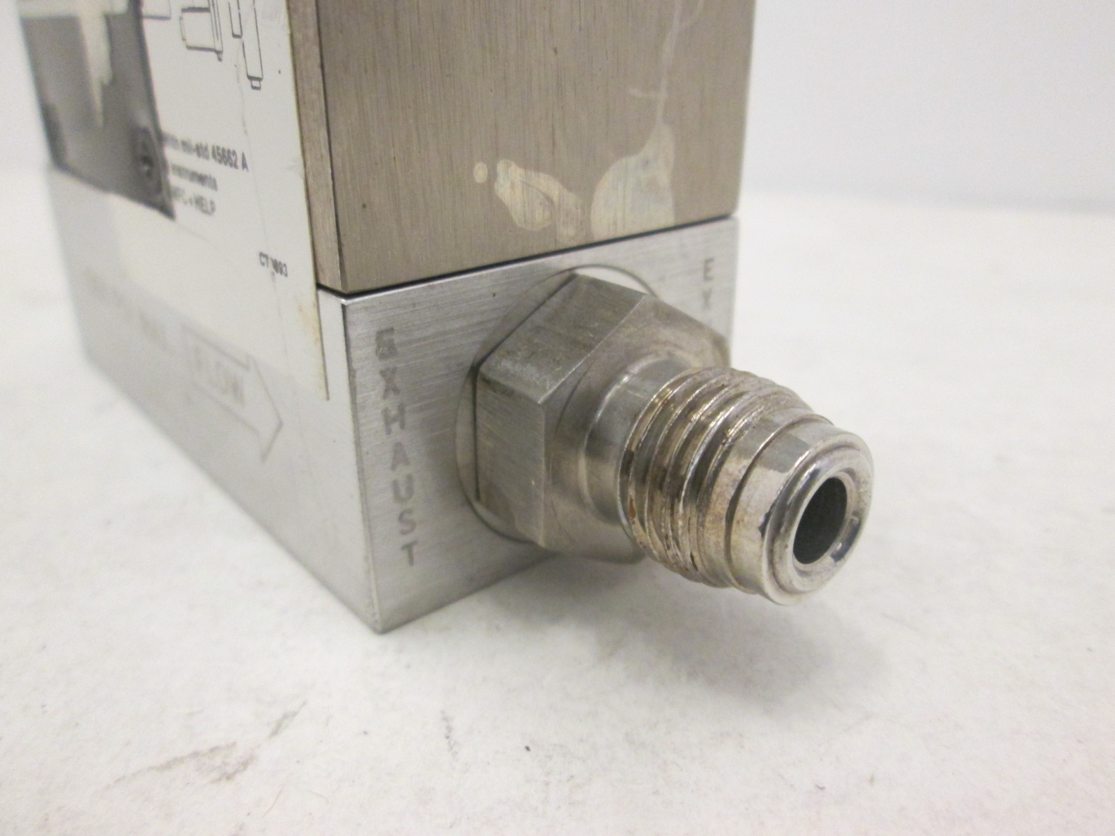 Unit UFC-1110A, Mass Flow Controller MFC, N2, 15 SLM, Used