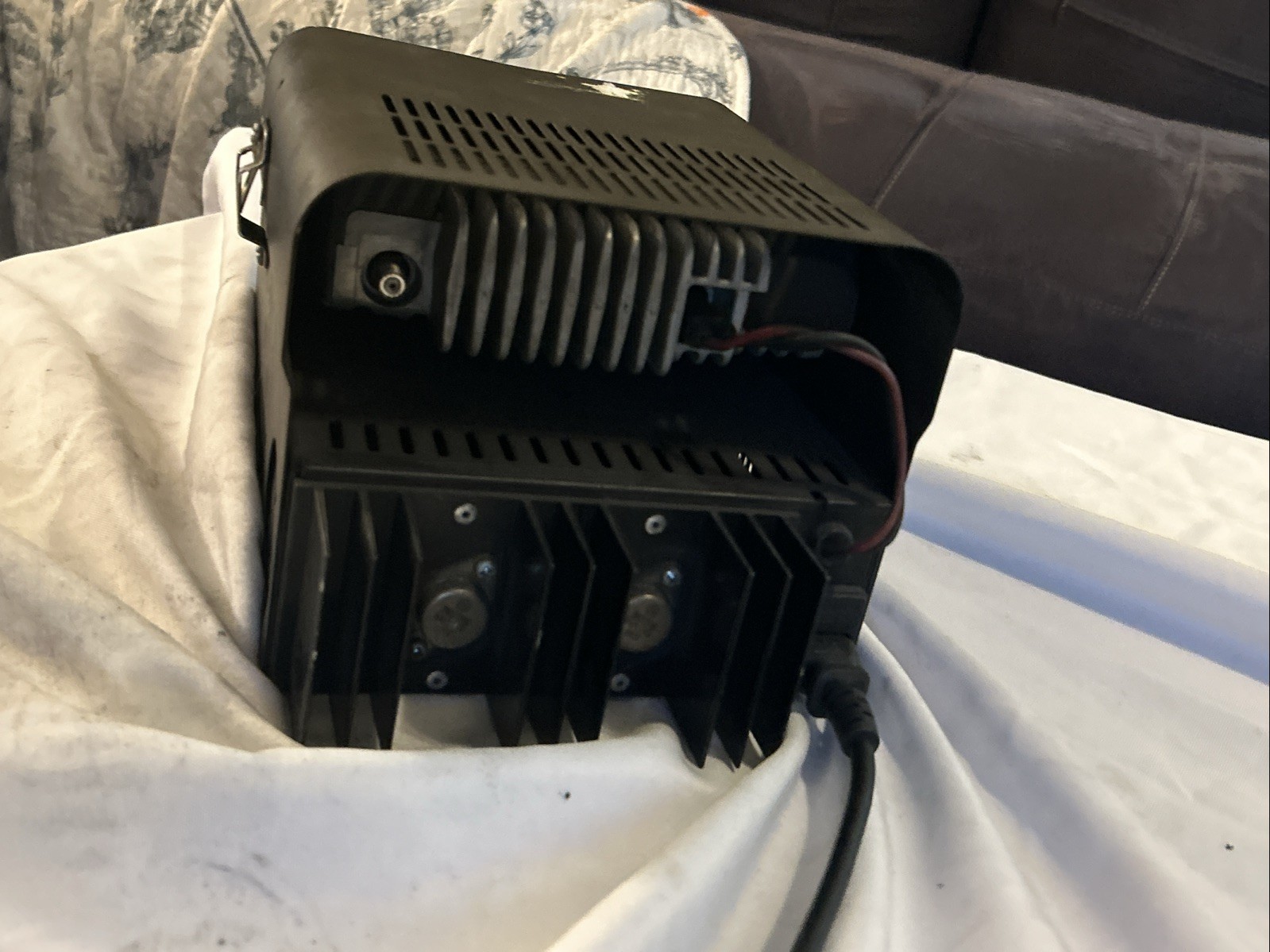 Motorola CDM1250 Two Way Radio & Ashtron SL-15CDM Base