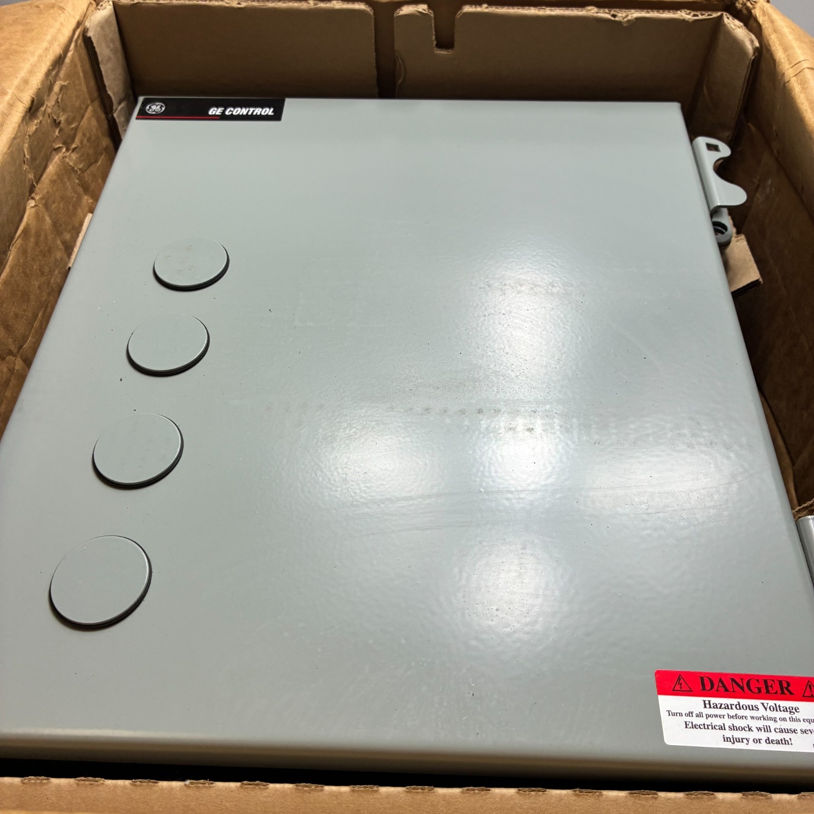 GE 463L20AJA20AA ELECTRICALLY HELD LIGHTING CONTACTOR 30A