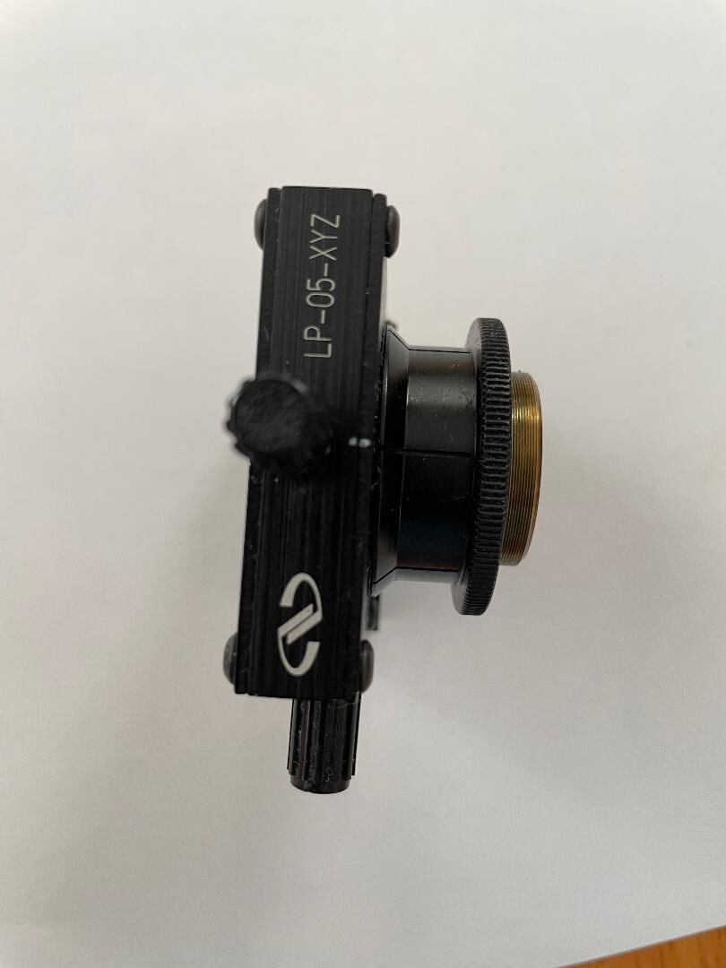 NEWPORT LP-05 XYZ PRECISION LENS POSITIONER 0.5 IN. (12.7 MM) DIAMETER